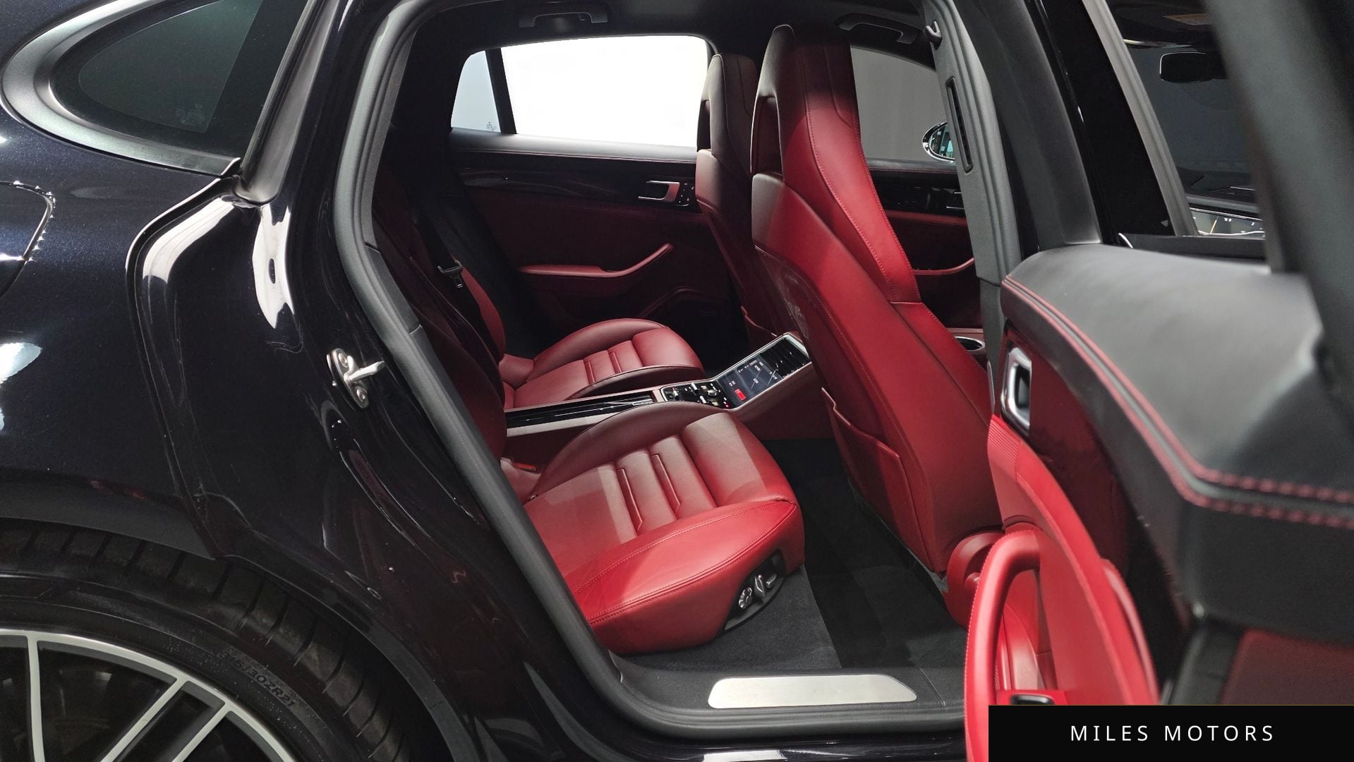 Porsche 파나메라 (971) 2018 — миниатюра 17