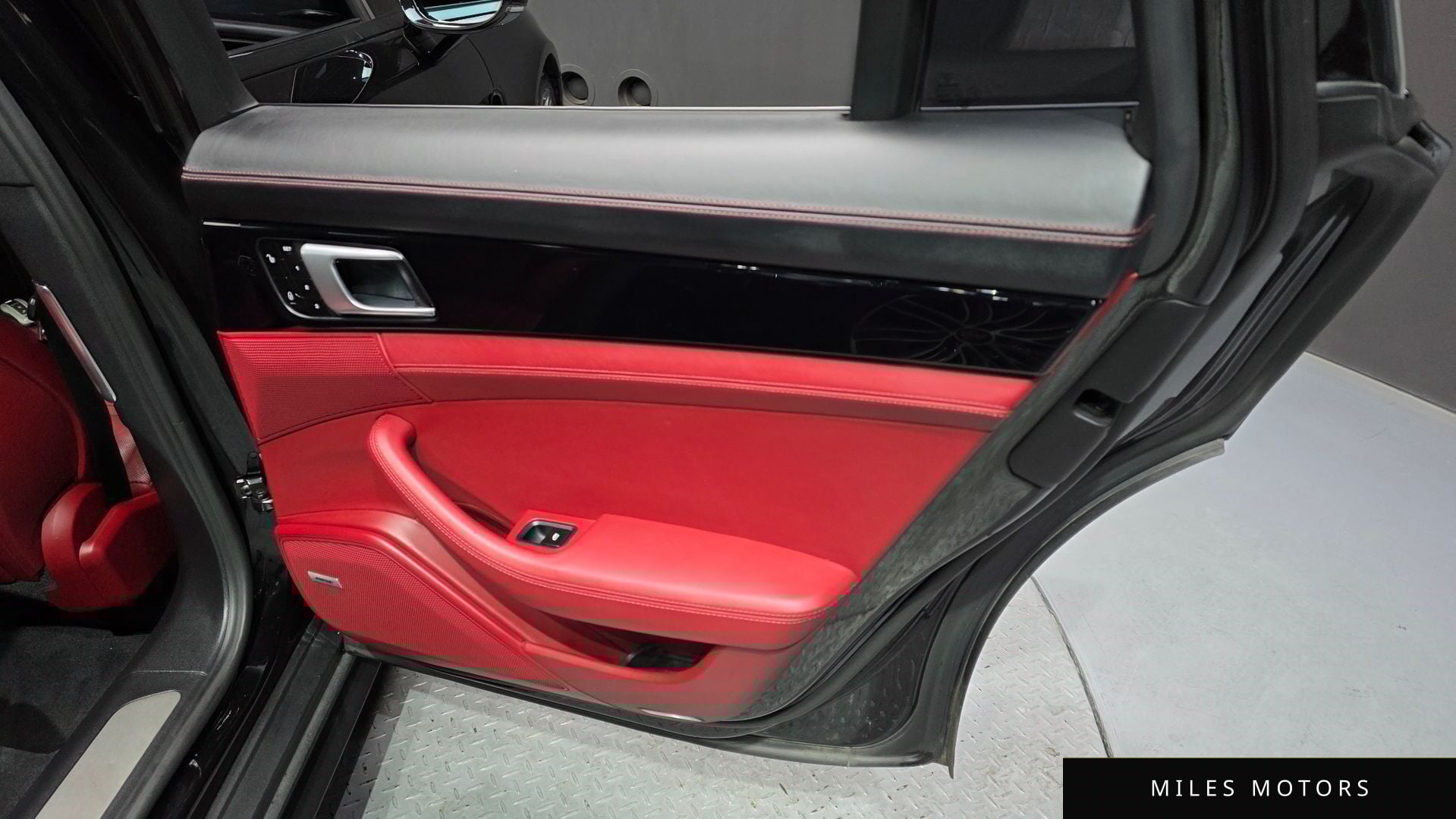 Porsche 파나메라 (971) 2018 — миниатюра 15