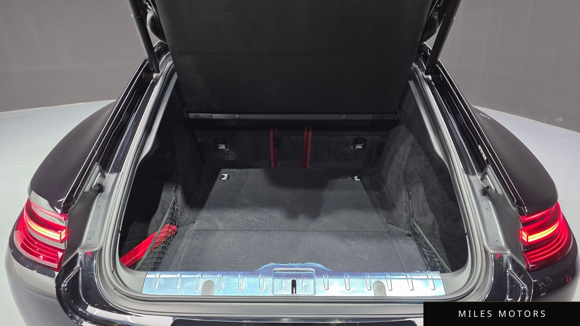 Porsche 파나메라 (971) 2018 — миниатюра 27