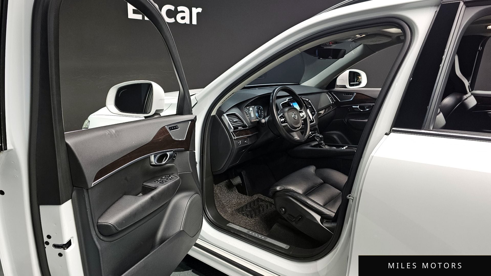 Volvo XC90 2019 — миниатюра 10