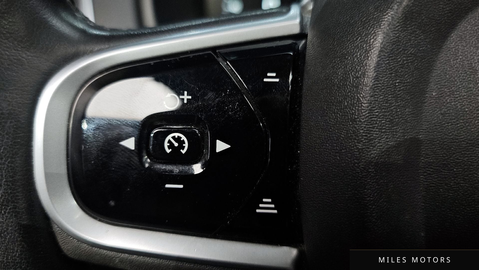 Volvo XC90 2019 — миниатюра 19