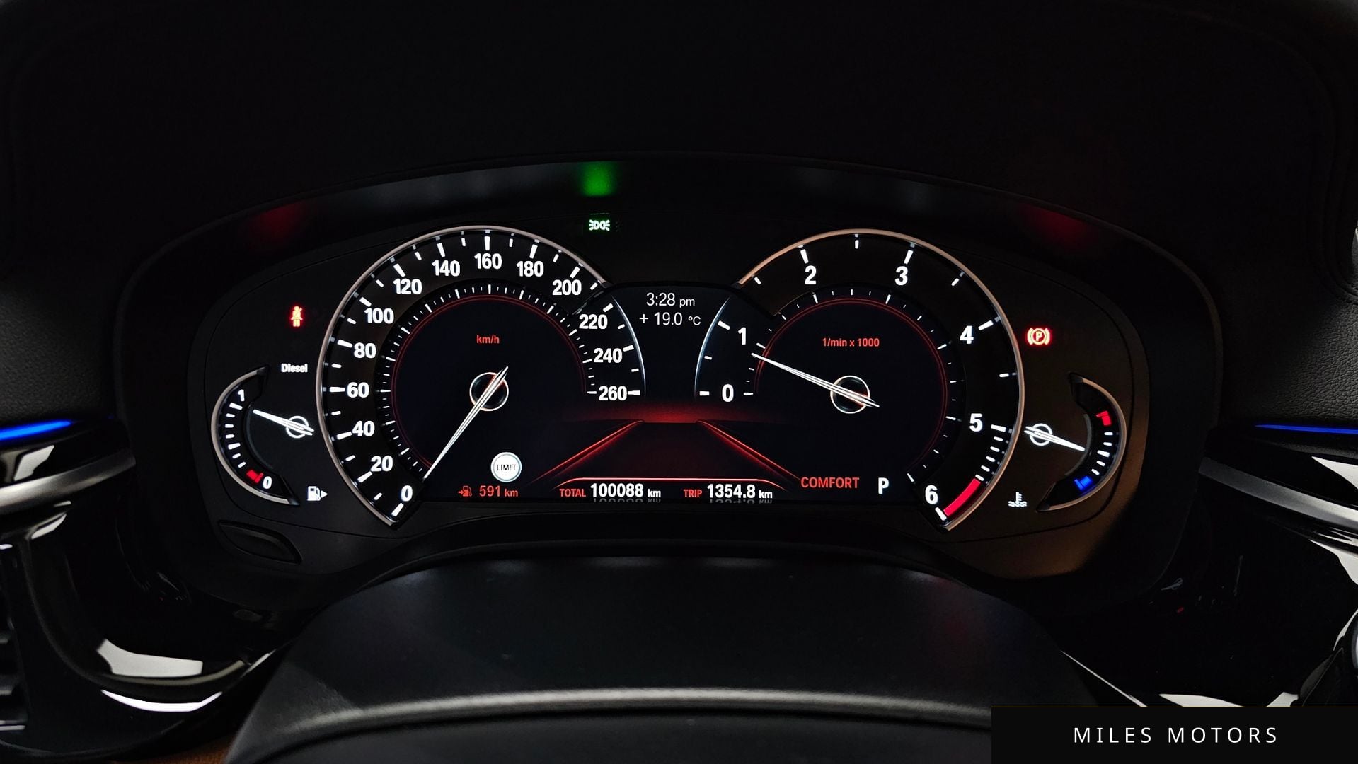 BMW 5 Series (G30) 2018 — миниатюра 11