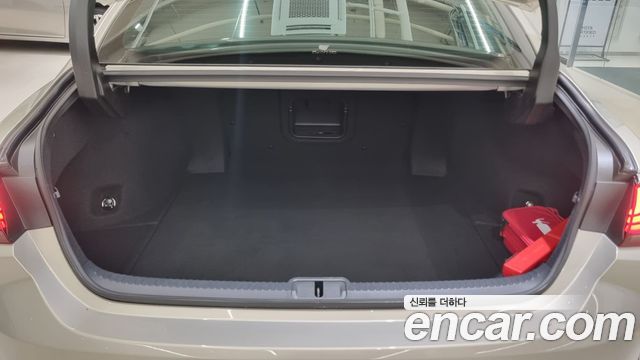 Лексус ES300h 2026 — миниатюра 23