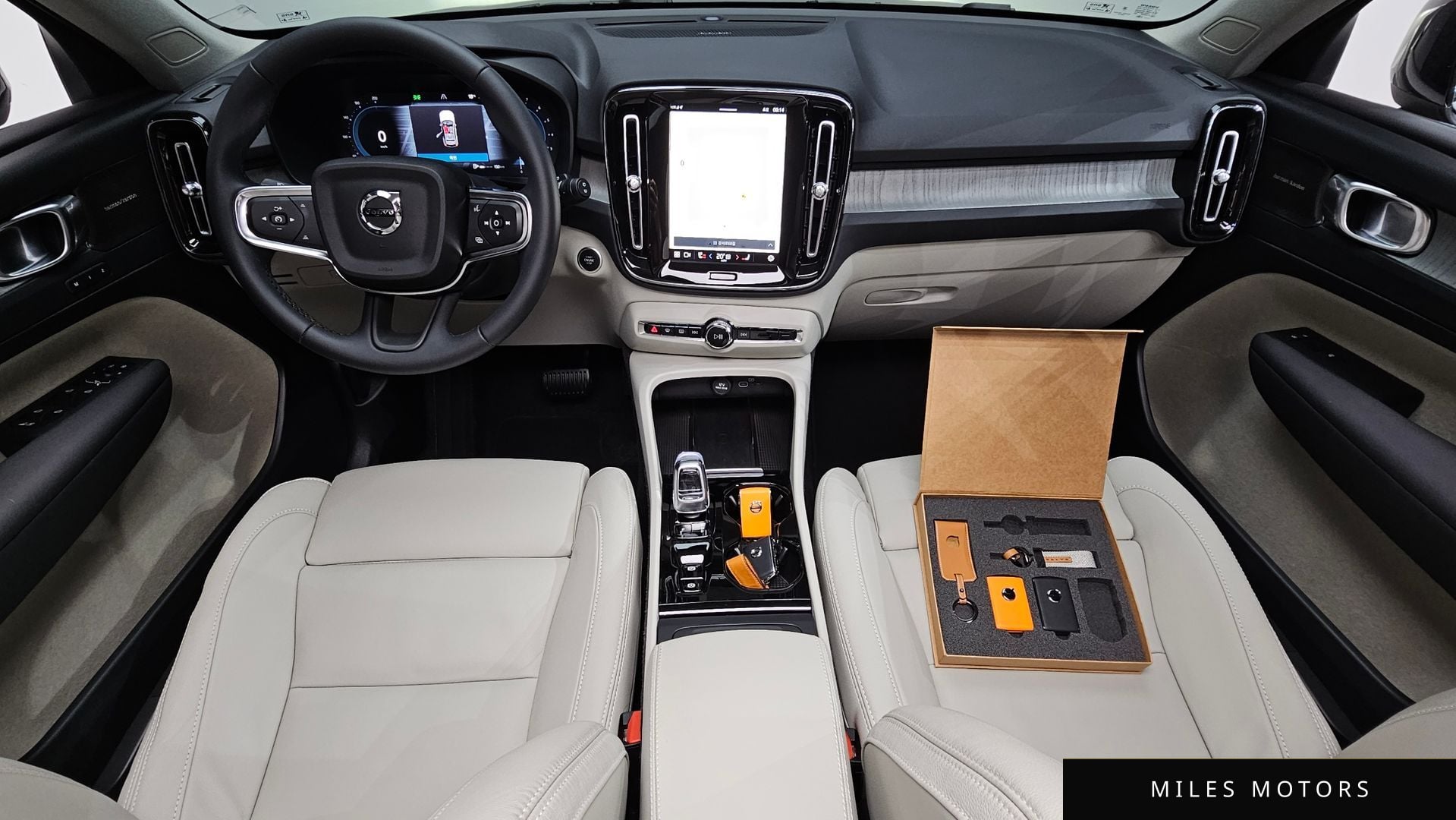 Volvo XC40 2025 — миниатюра 9