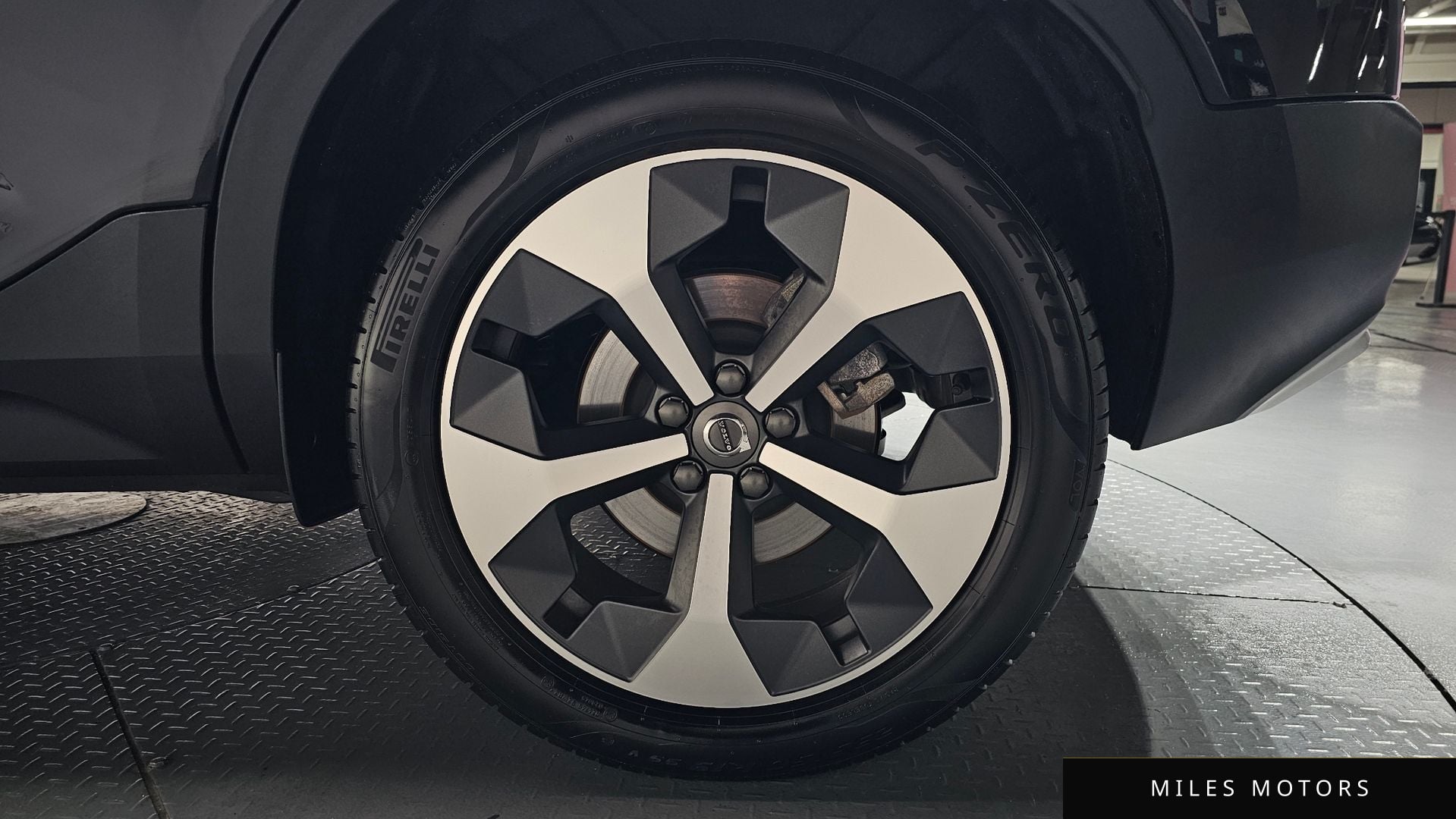 Volvo XC40 2025 — миниатюра 6