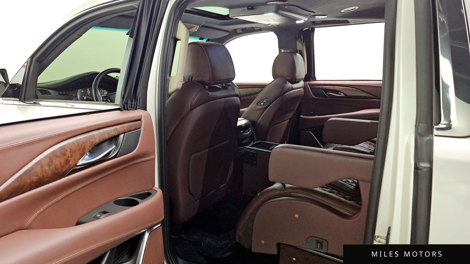 Cadillac 에스컬레이드 2015 — миниатюра 12