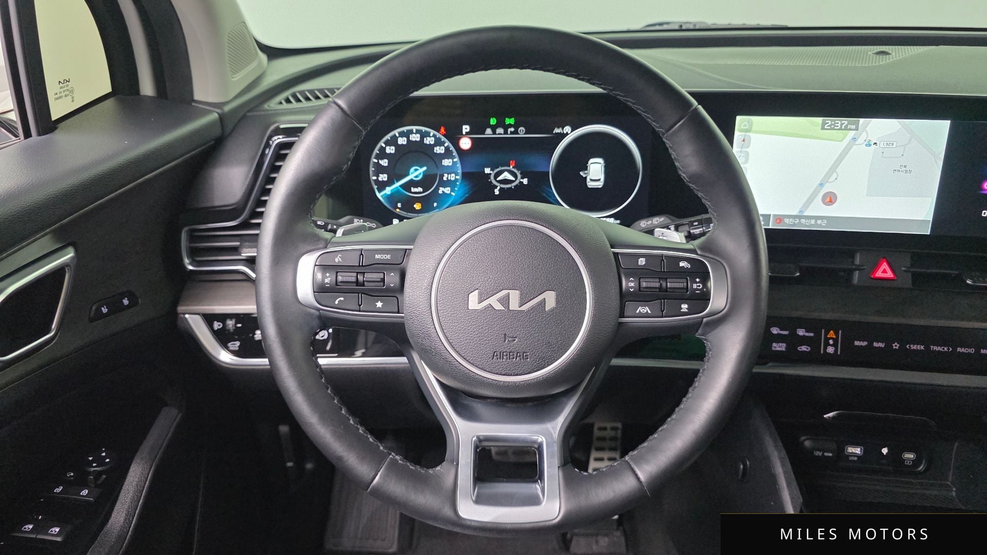 Kia Sportage 2022 — миниатюра 12