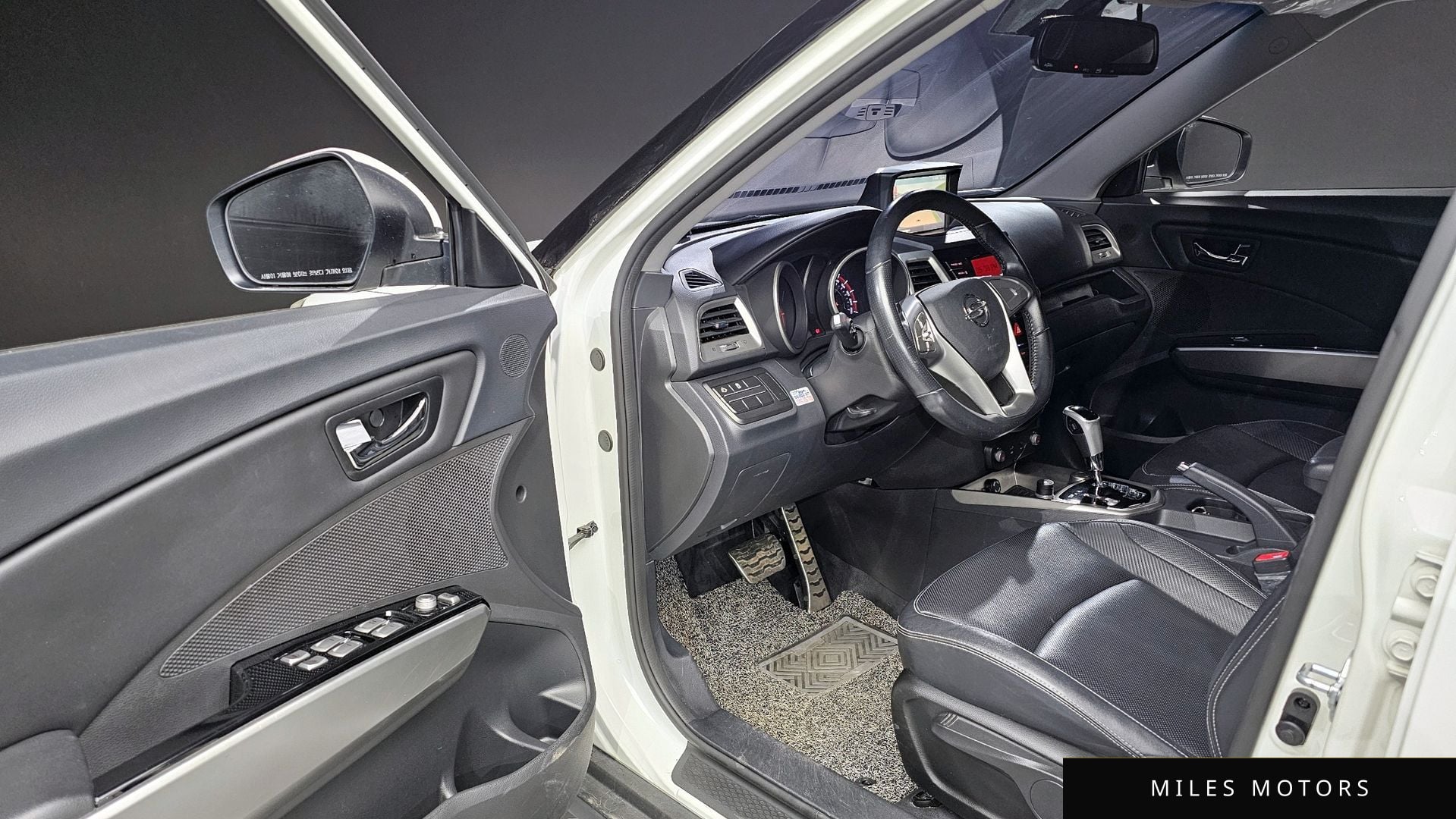 KG Mobility Tivoli 2016 — миниатюра 10
