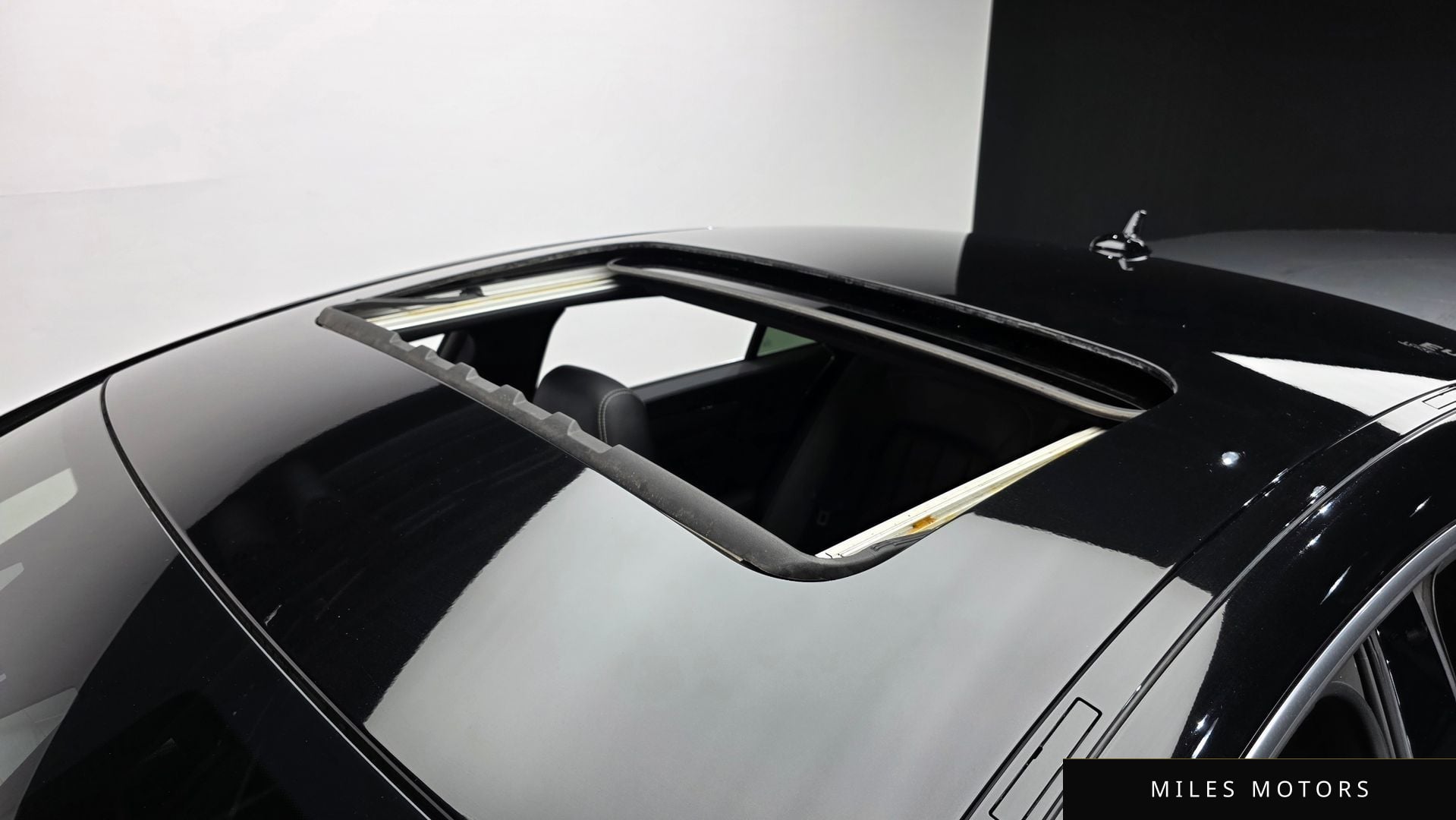 Mercedes-Benz CLS-Class W218 2016 — миниатюра 19