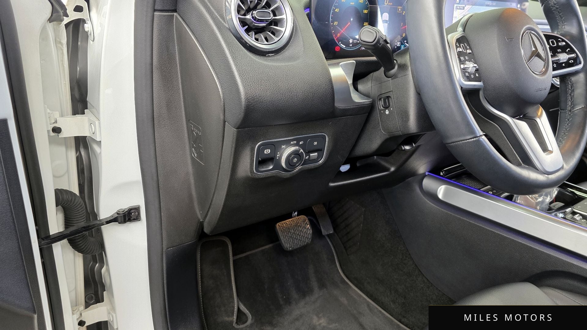Mercedes-Benz GLB-Class X247 2021 — миниатюра 18