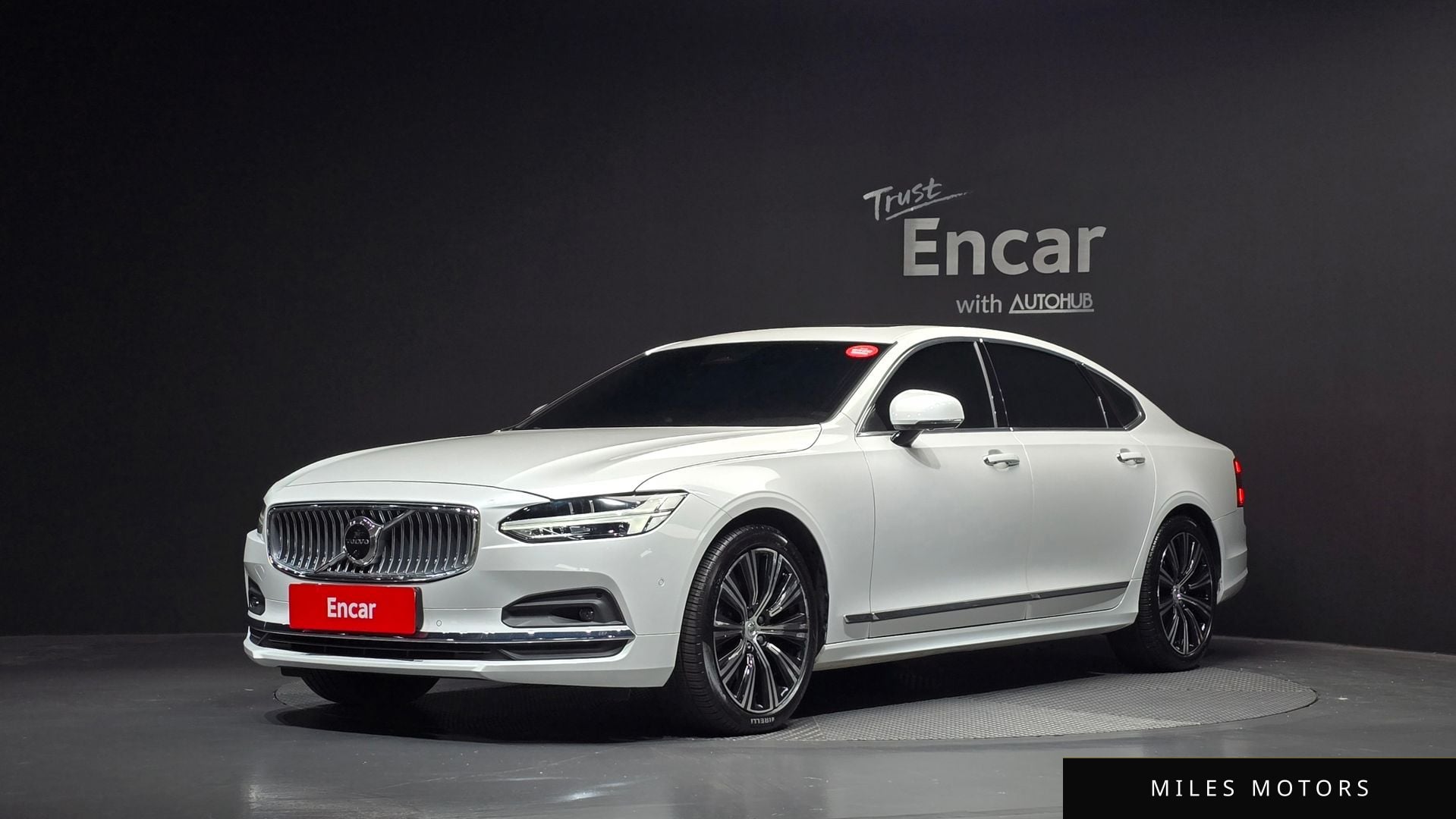 Volvo S90 2022 — фото 1 из 12