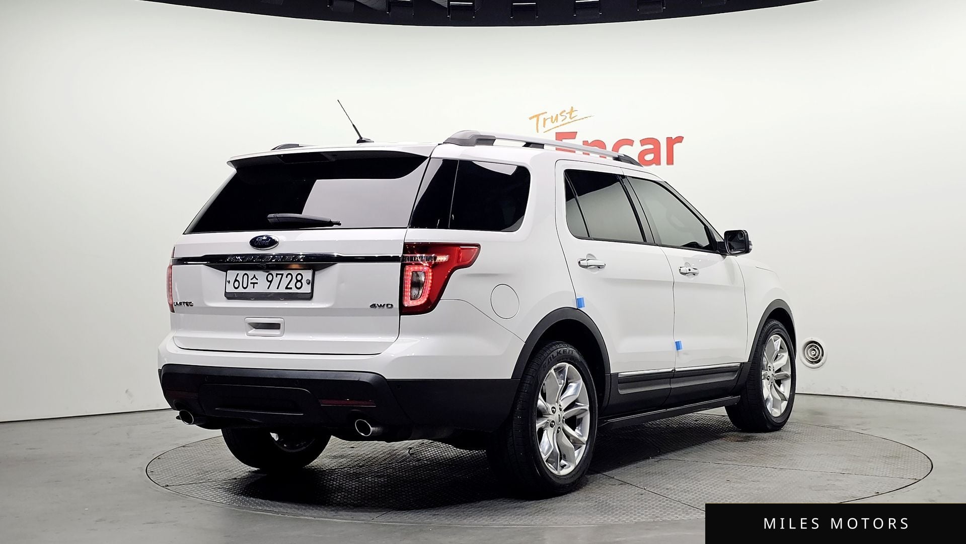 Ford Explorer 2014 — миниатюра 2