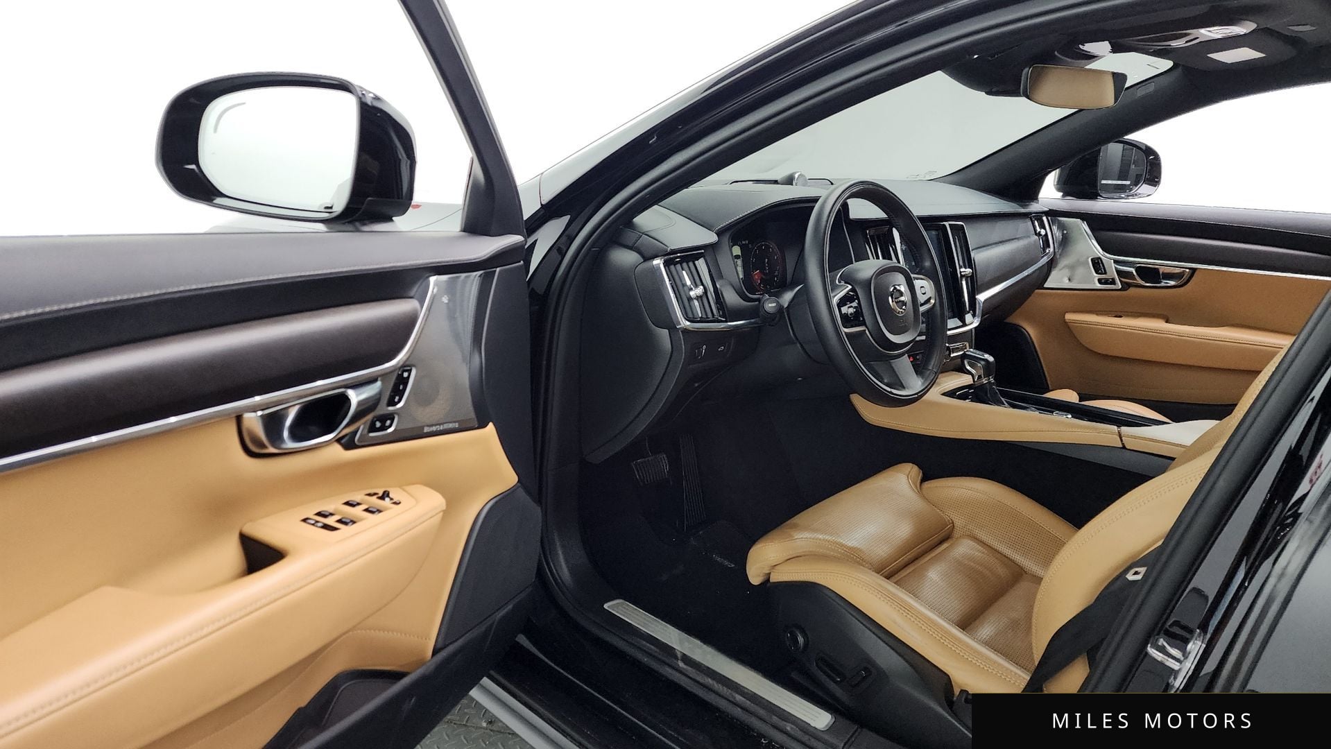 Volvo V90 2018 — миниатюра 10