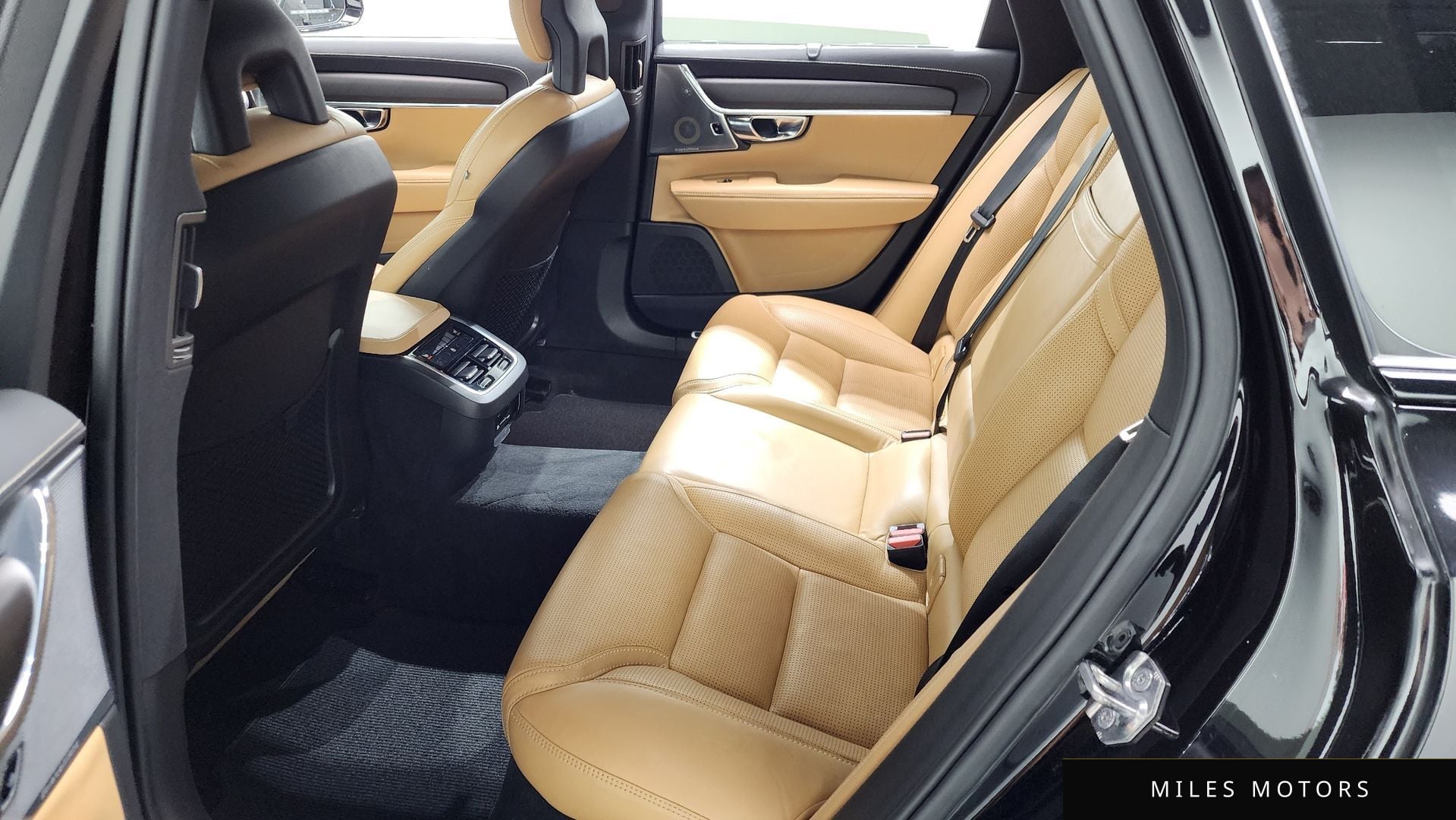 Volvo V90 2018 — миниатюра 11