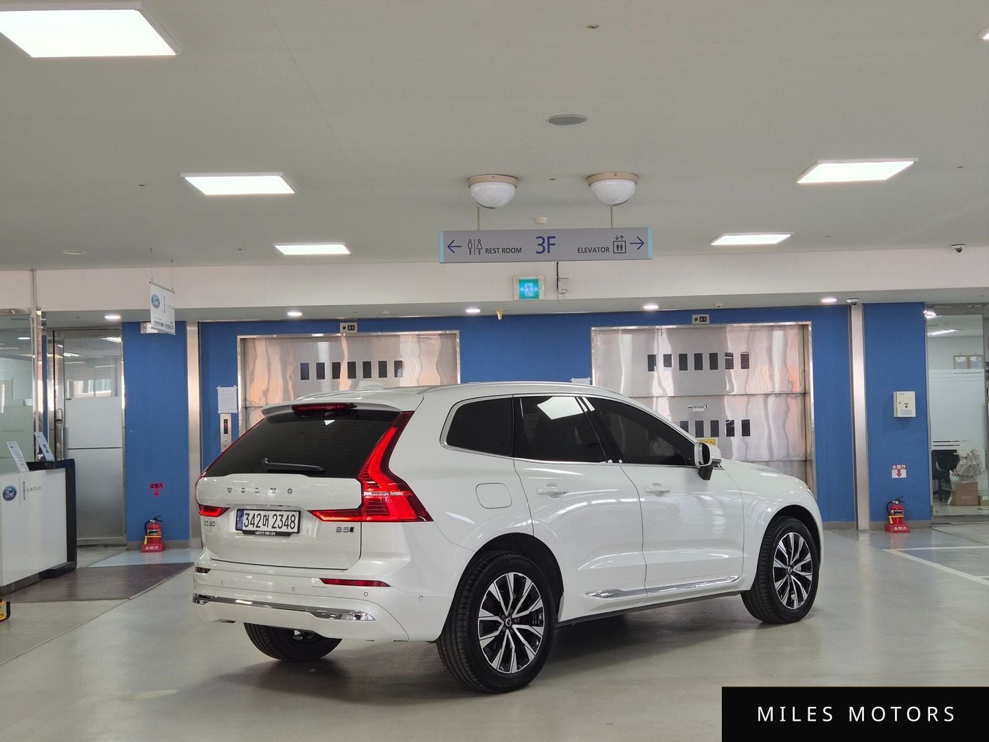 Volvo XC60 2023 — миниатюра 2