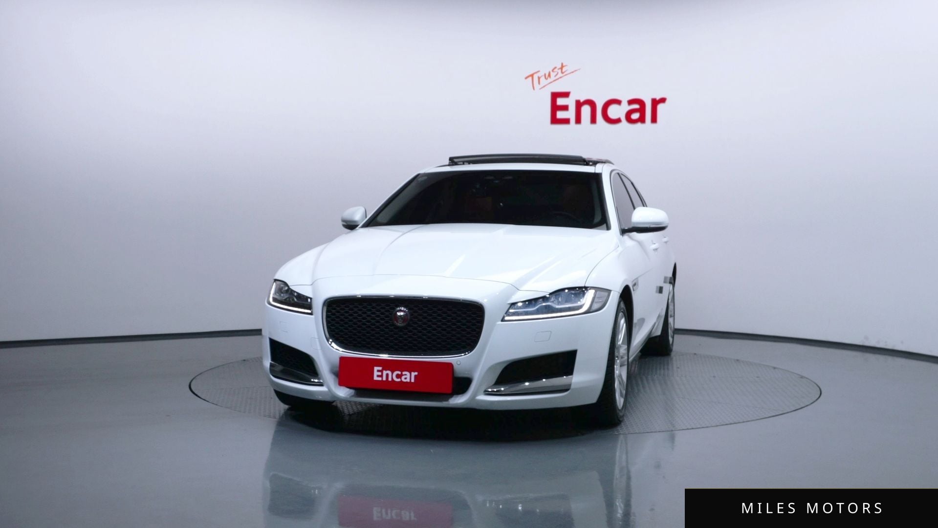 Jaguar XF (X260) 2018 — миниатюра 3