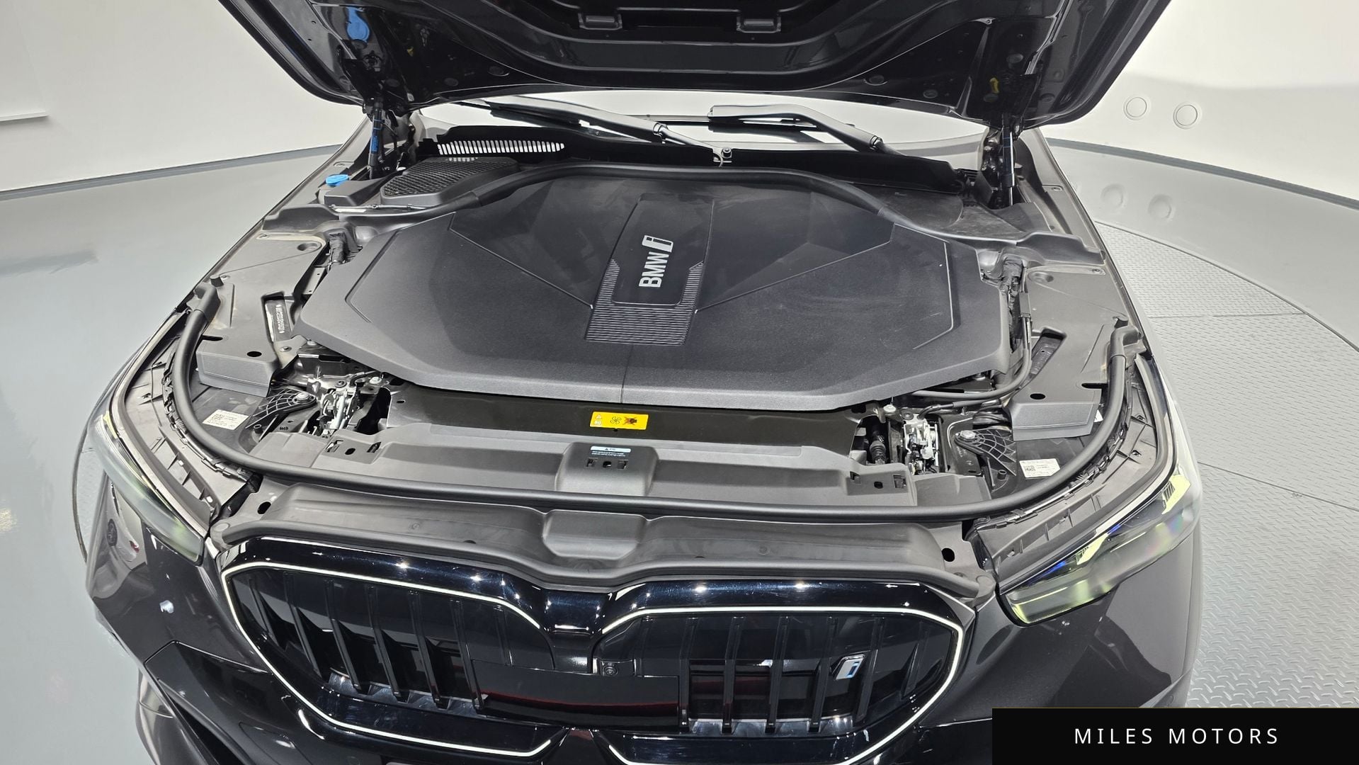 BMW i5 (G60) 2024 — миниатюра 5