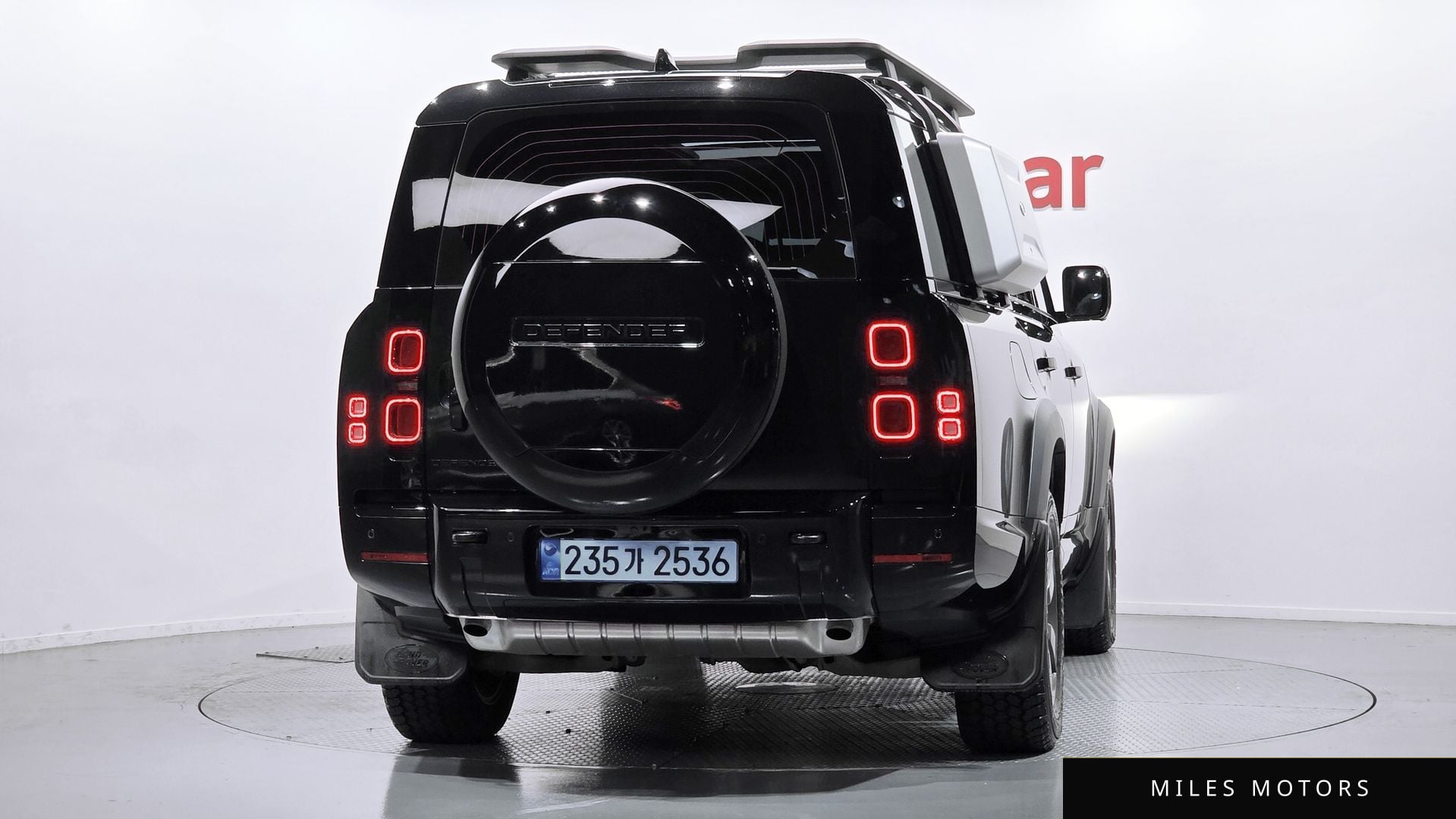 Land Rover Defender 2025 — миниатюра 4