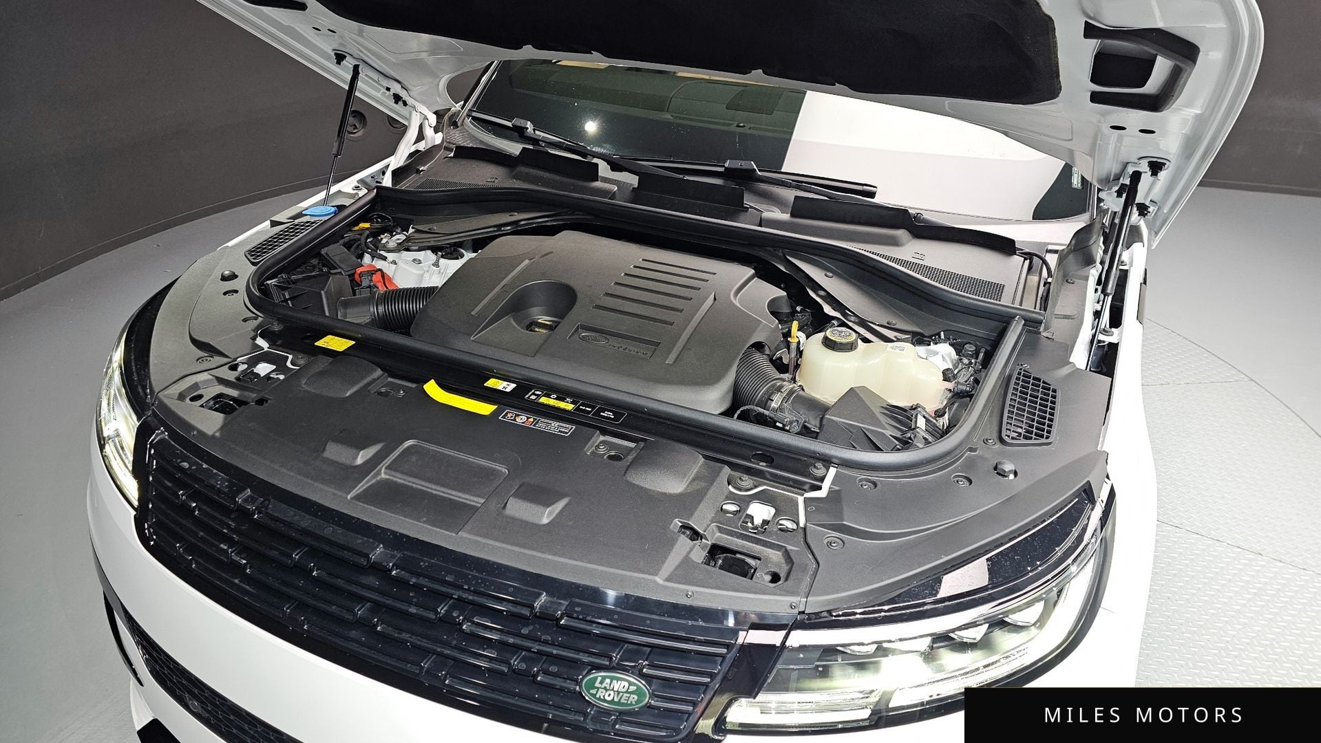 Land Rover Range Rover Sport 2025 — миниатюра 6