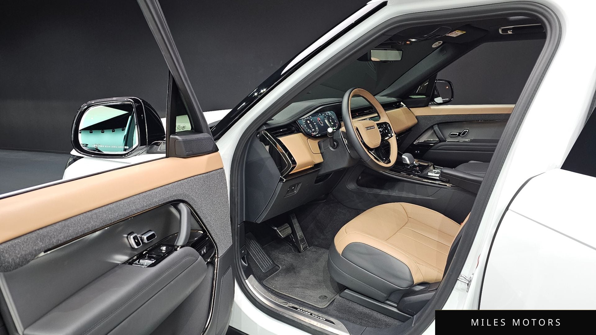 Land Rover Range Rover Sport 2025 — миниатюра 11