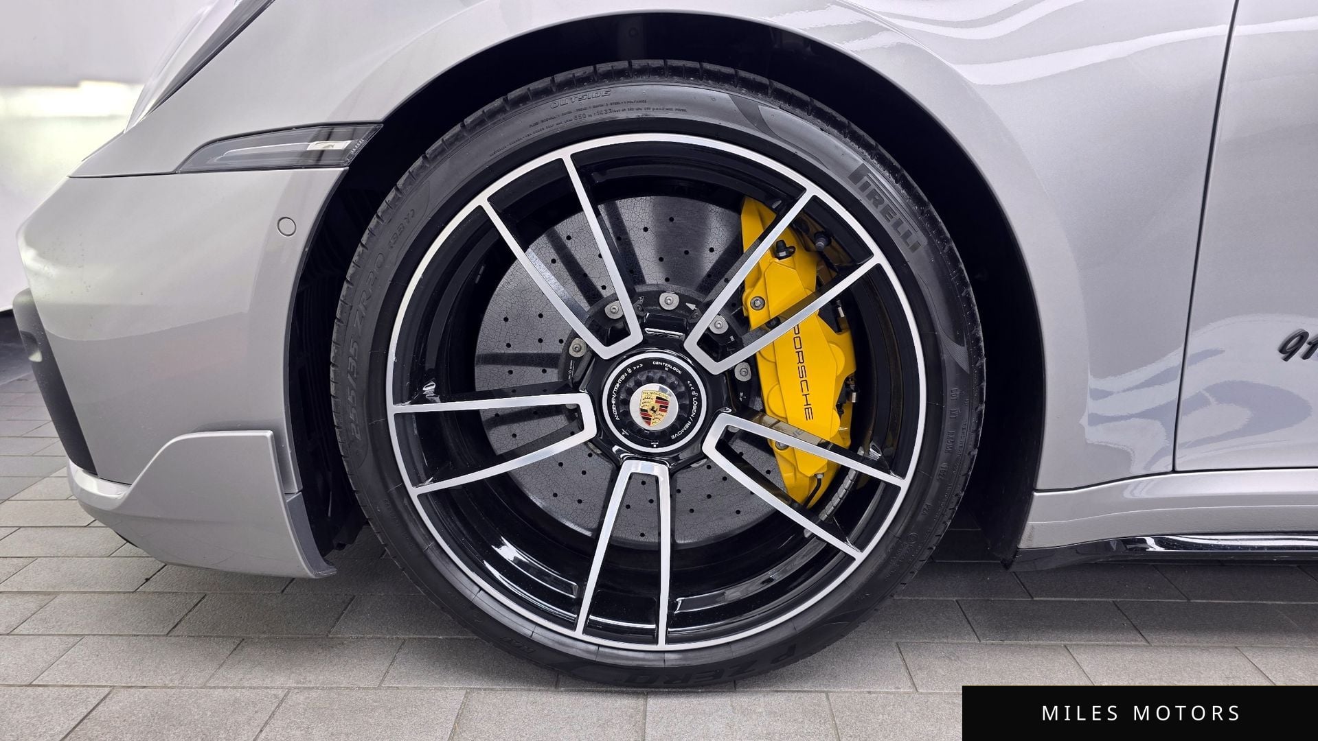 Porsche 911 (992) 2022 — миниатюра 5