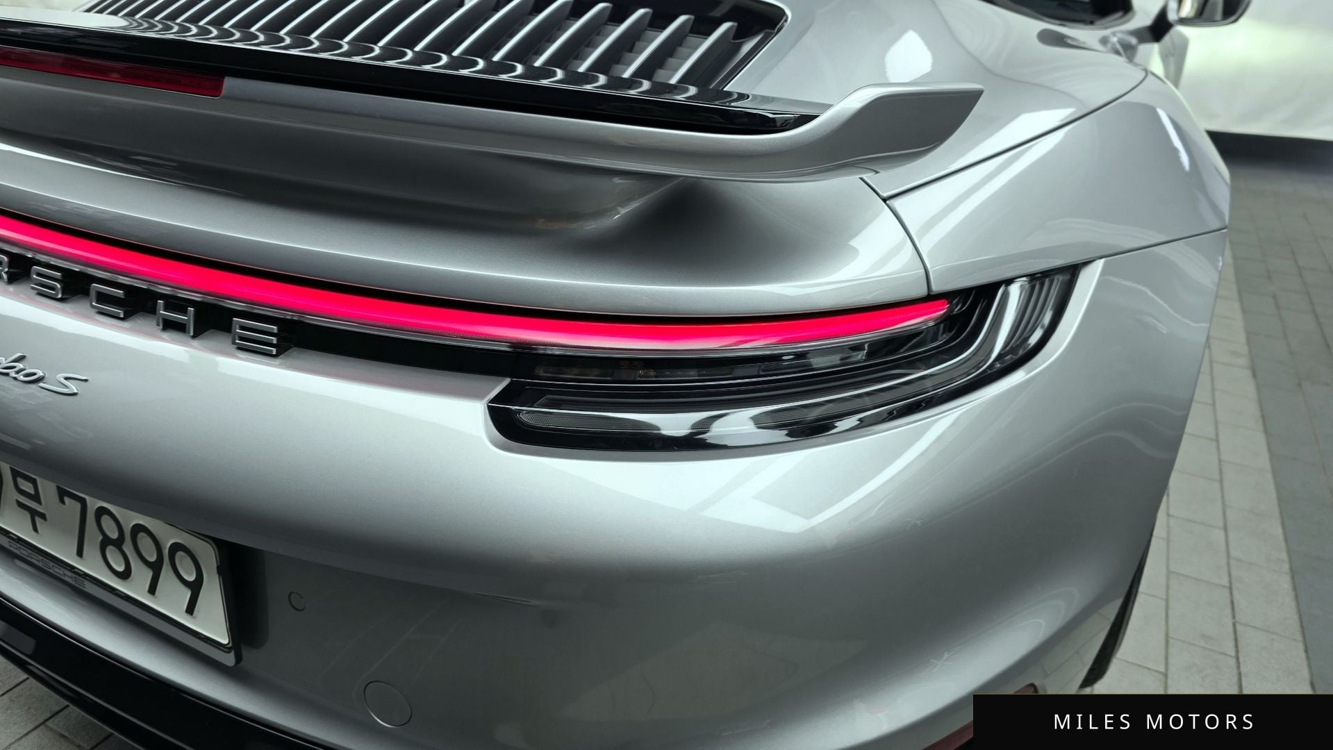 Porsche 911 (992) 2022 — миниатюра 9