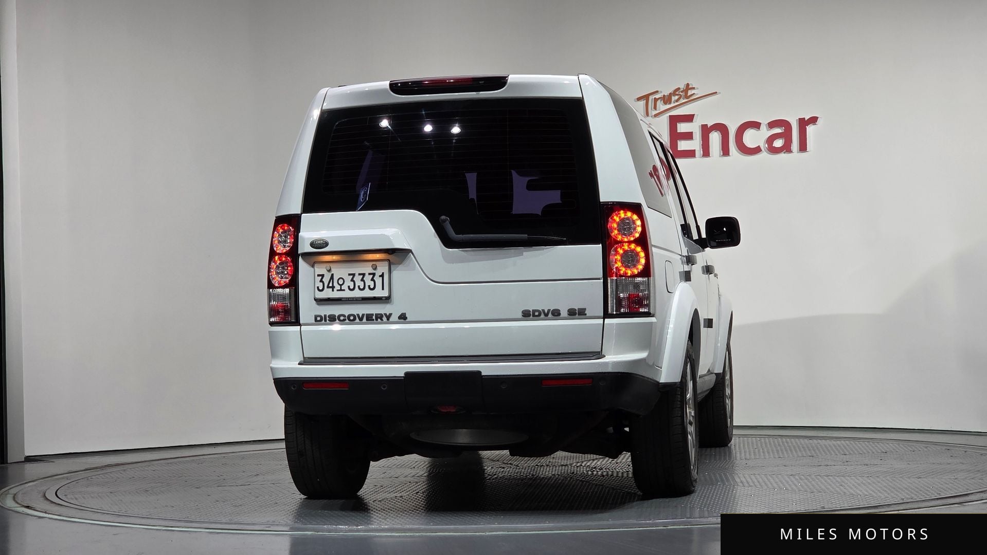 Land Rover Discovery 2013 — миниатюра 4