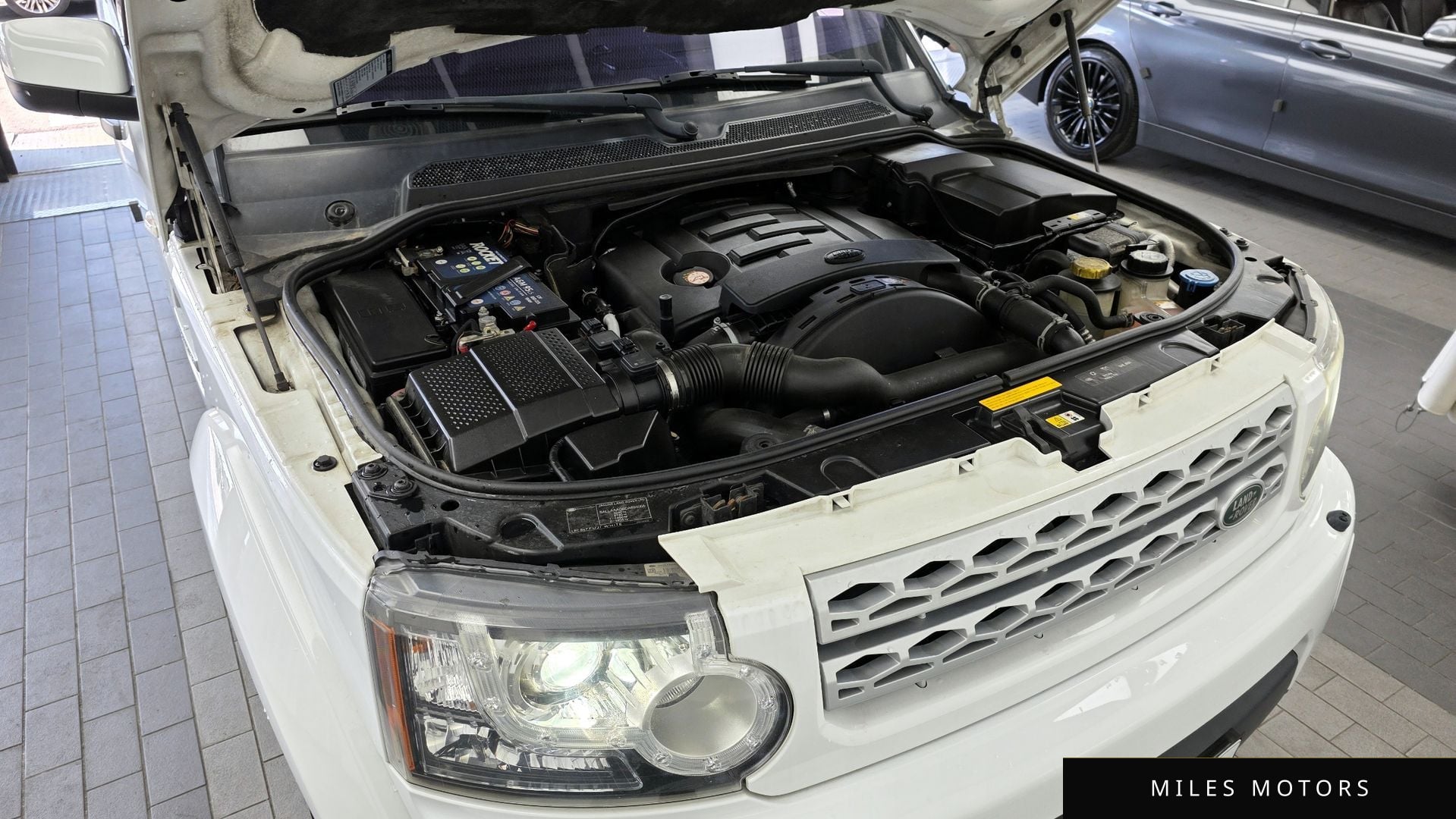 Land Rover Discovery 2013 — миниатюра 6