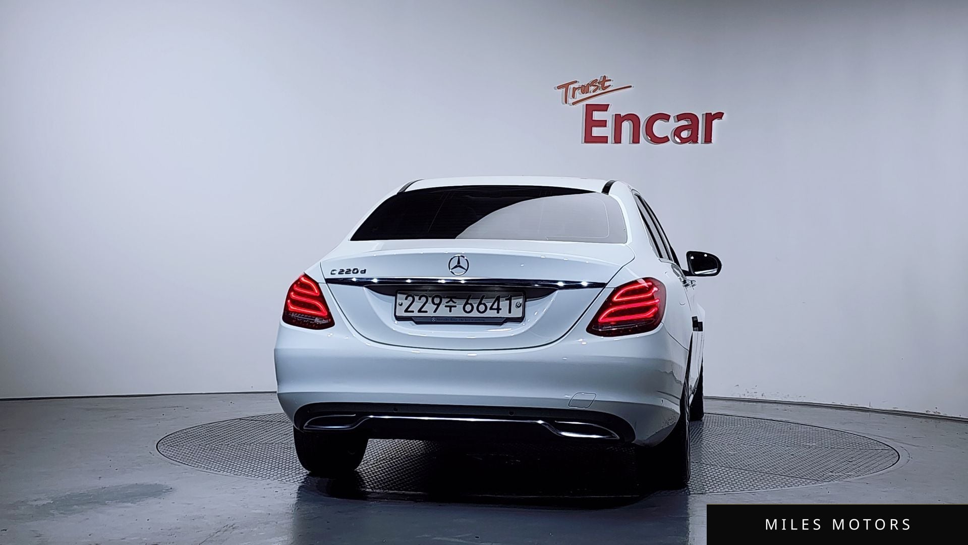 Mercedes-Benz C-클래스 W205 2017 — миниатюра 4