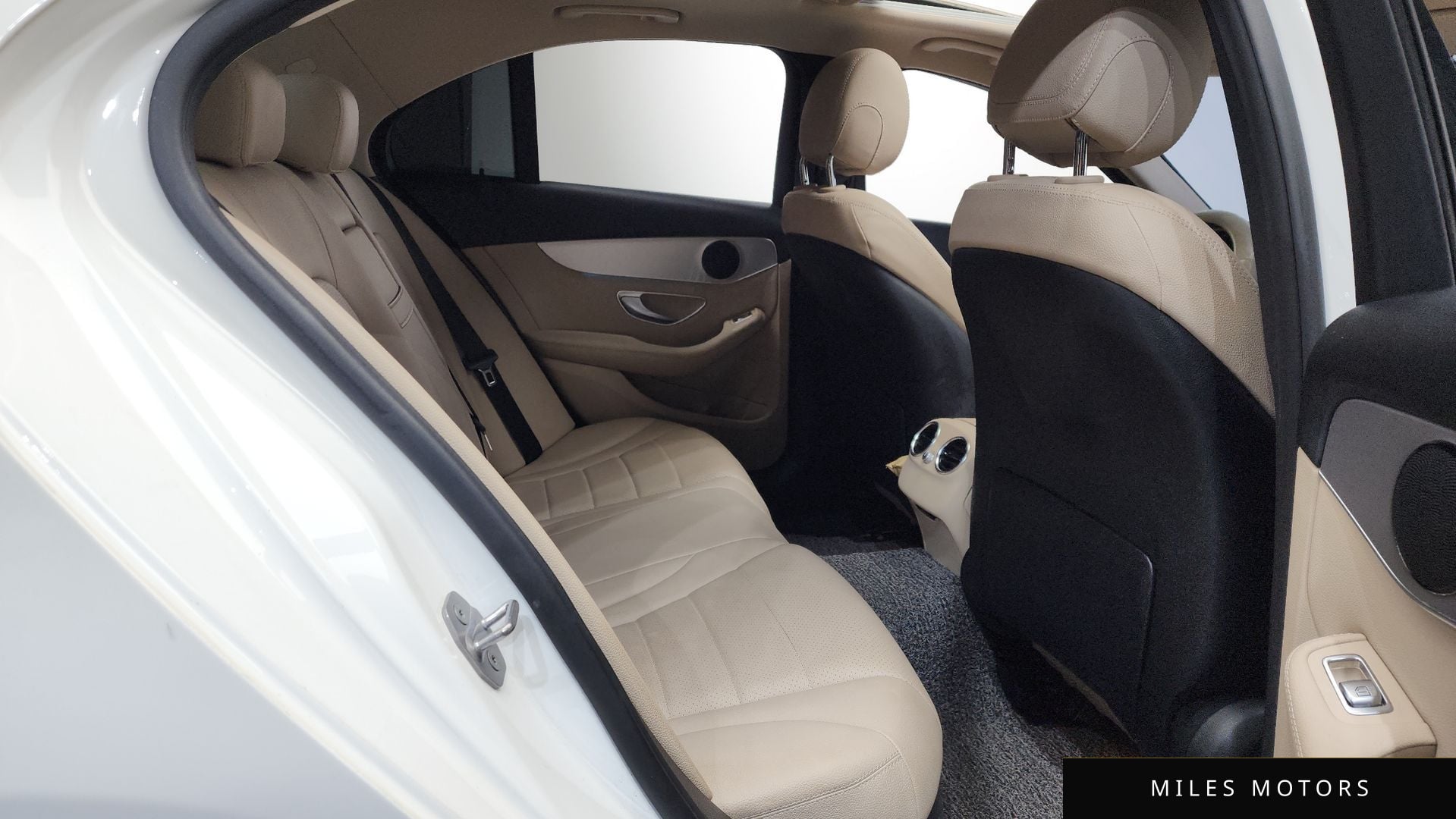 Mercedes-Benz C-클래스 W205 2017 — миниатюра 11