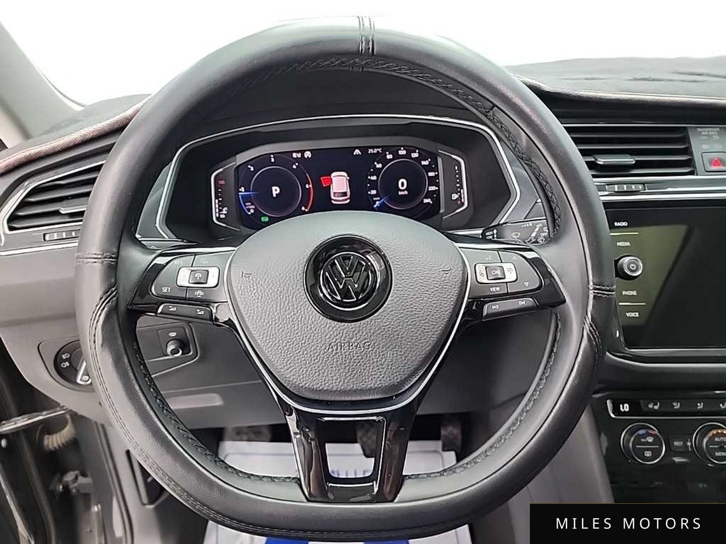 Volkswagen Tiguan 2020 — миниатюра 8