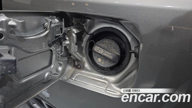 Лексус ES300h 2018 — миниатюра 27