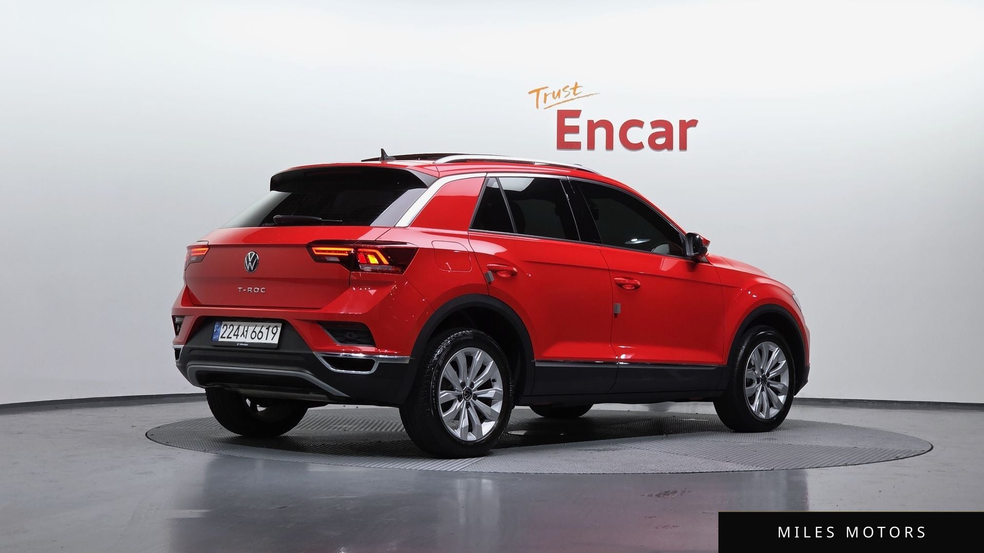 Volkswagen T-Roc 2021 — миниатюра 2