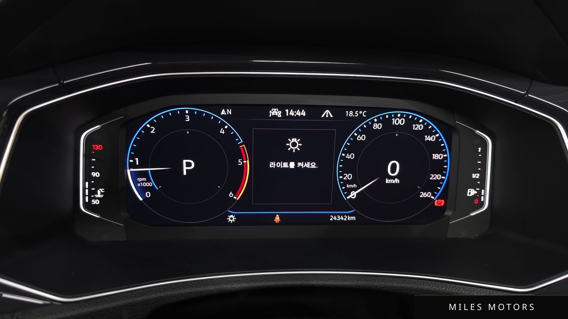 Volkswagen T-Roc 2021 — миниатюра 11
