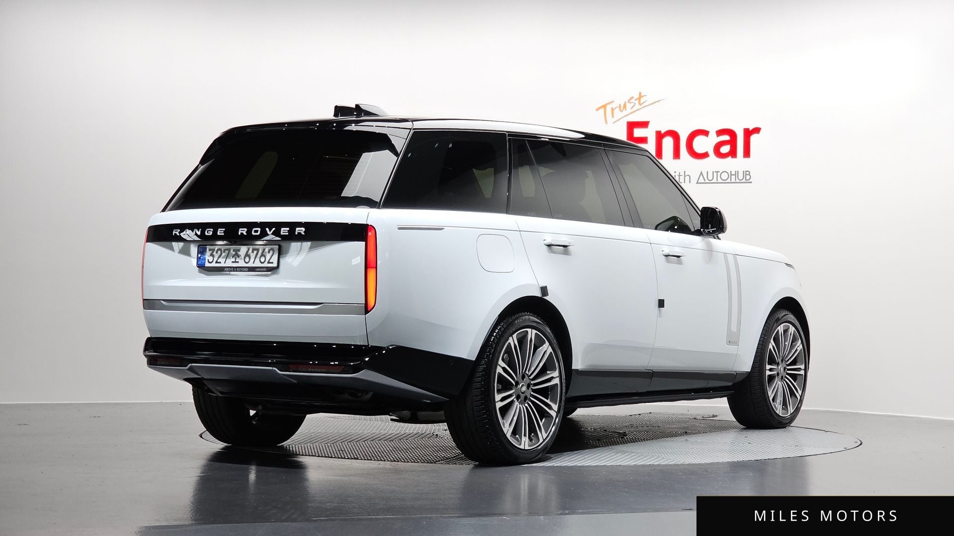 Land Rover Range Rover 2024 — миниатюра 2