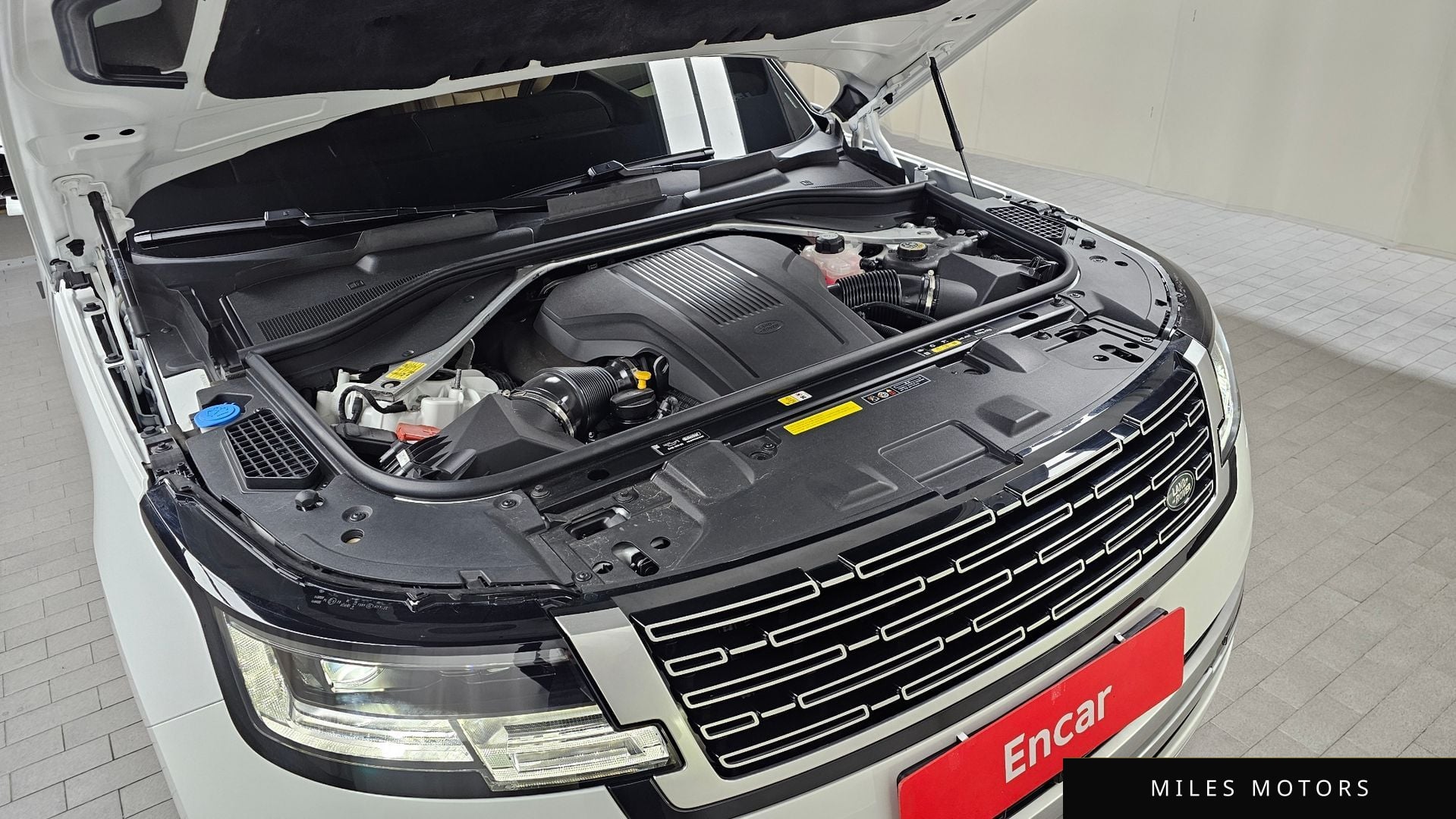 Land Rover Range Rover 2024 — миниатюра 6