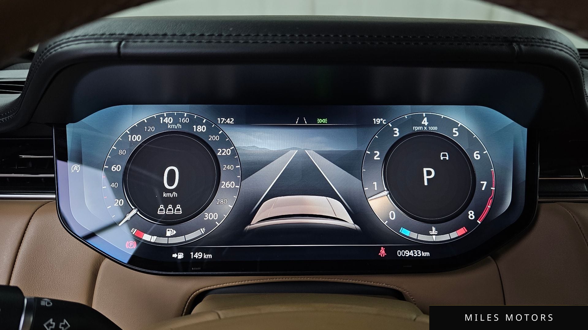 Land Rover Range Rover 2024 — миниатюра 11