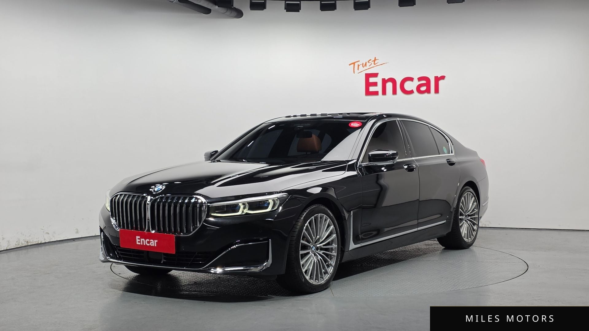 BMW 7 Series (G11) 2021 — фото 1 из 12
