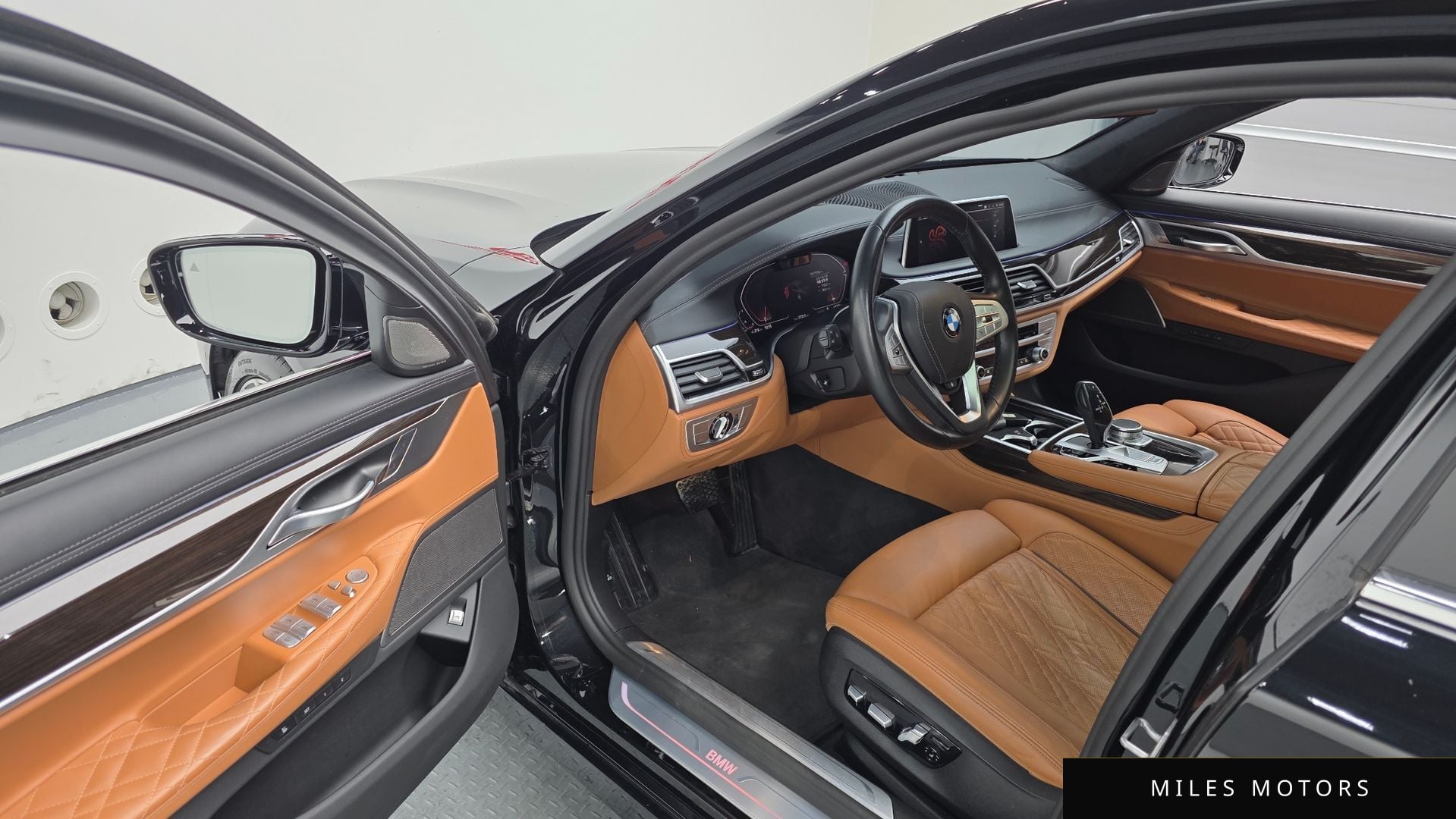 BMW 7 Series (G11) 2021 — миниатюра 10