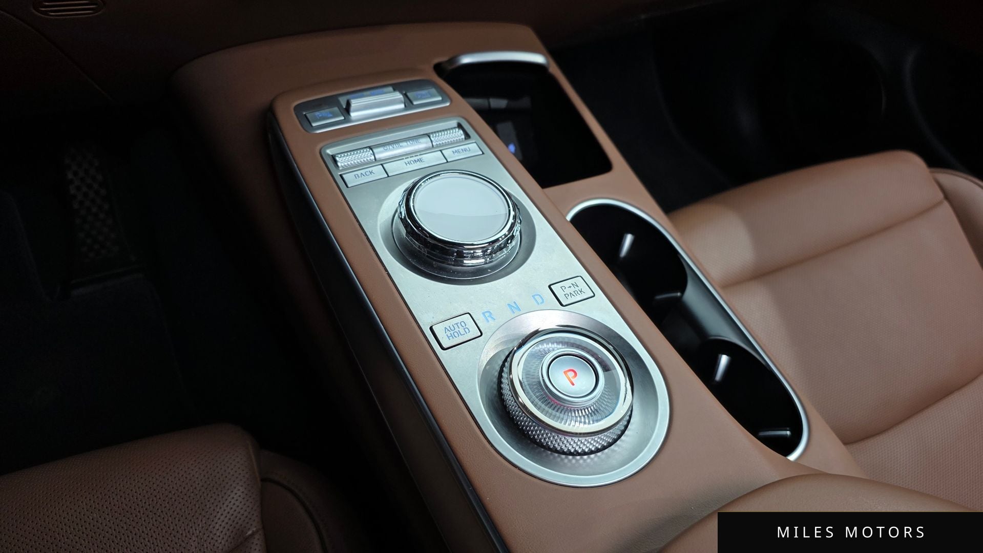 Genesis GV70 2021 — миниатюра 12