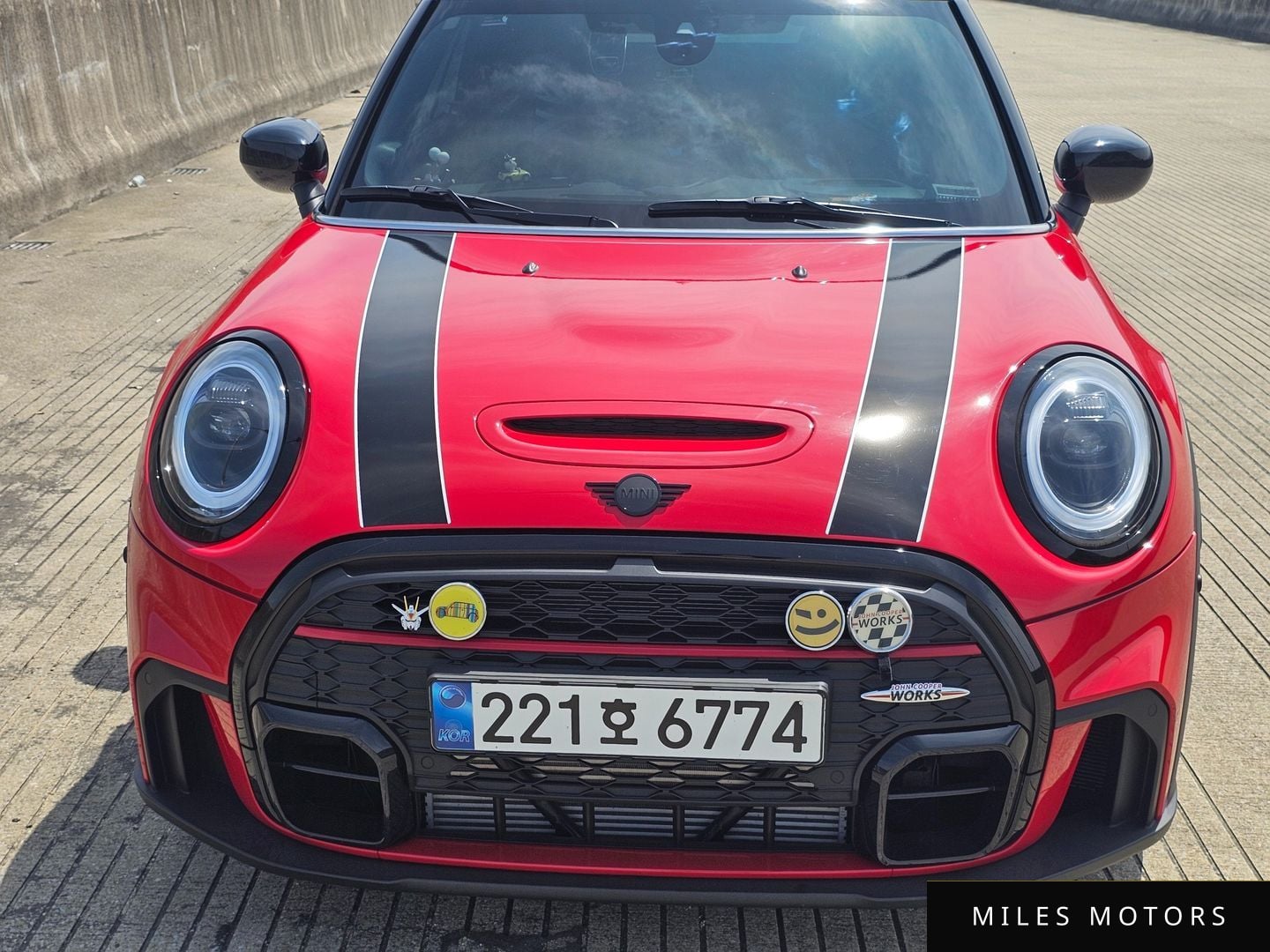 MINI Cooper Convertible 2024 — фото 1 из 12