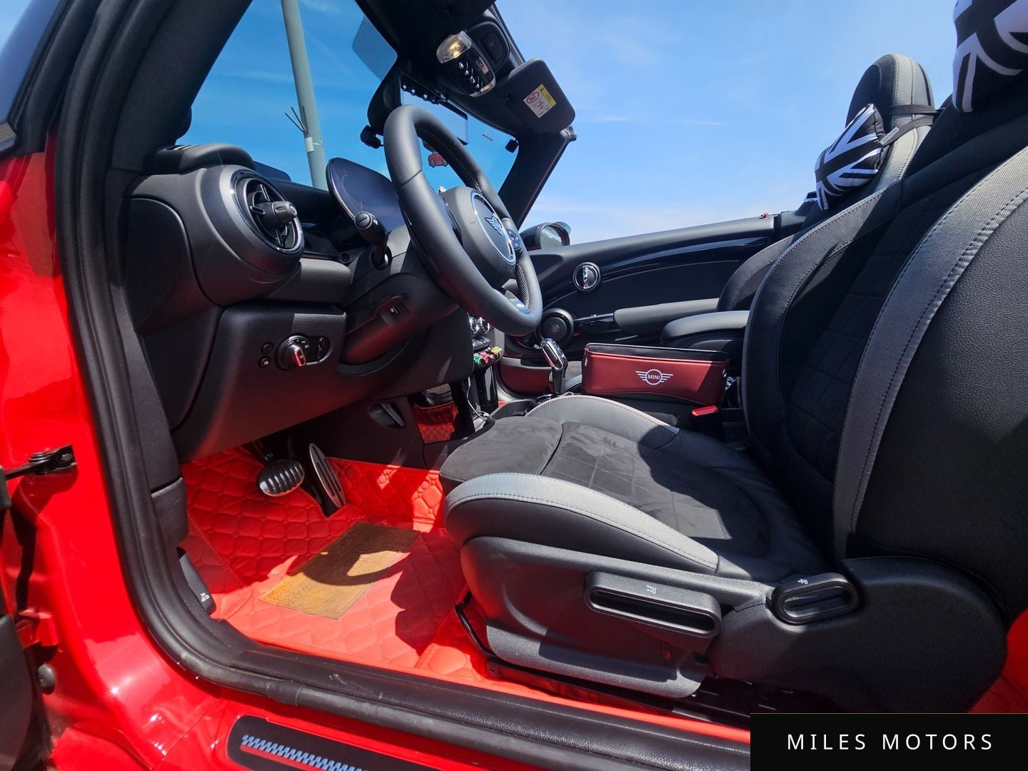 MINI Cooper Convertible 2024 — миниатюра 11