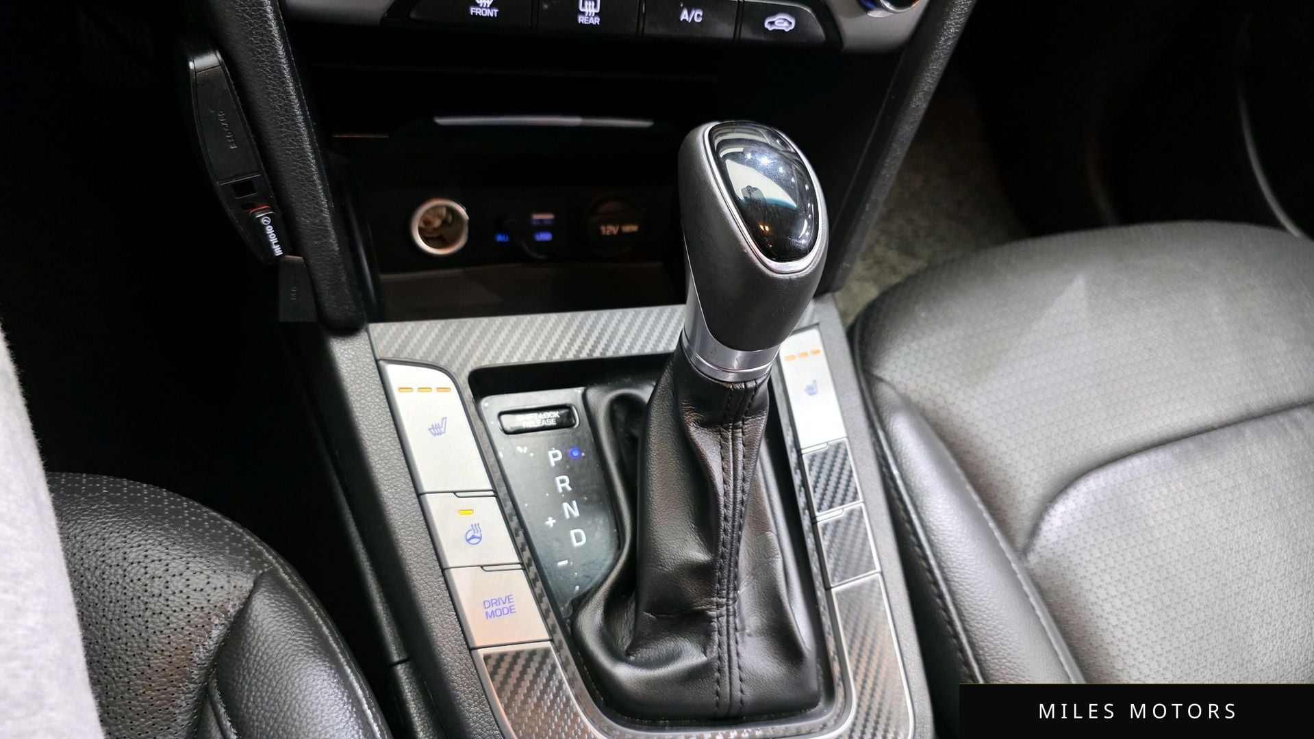Hyundai AVANTE 2017 — миниатюра 12