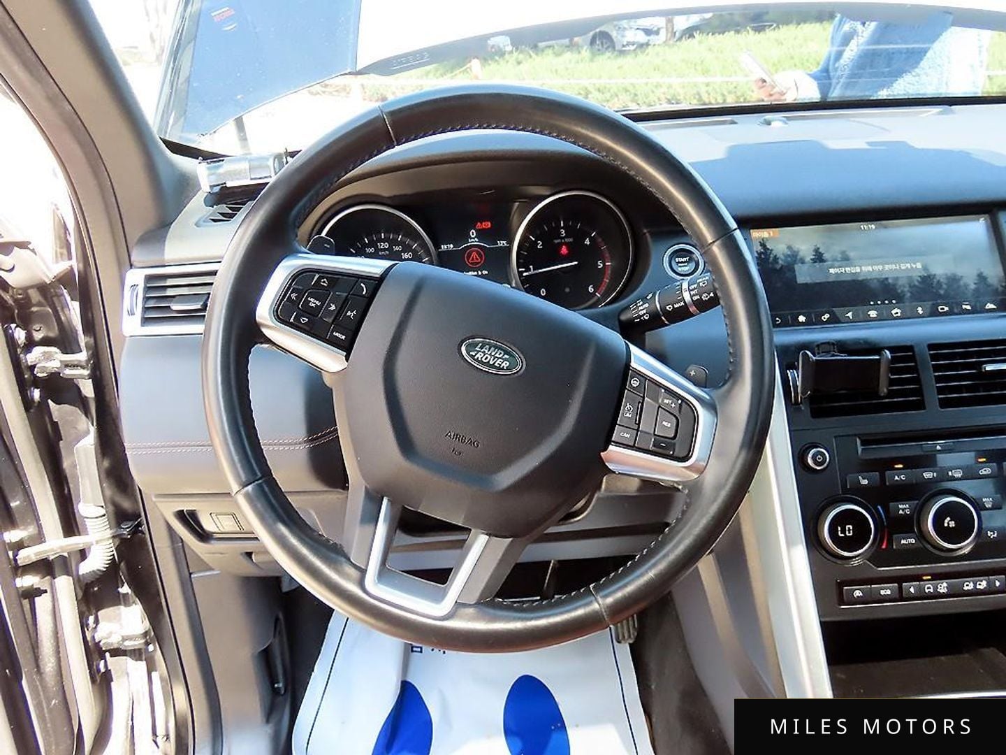 Land Rover Discovery Sport 2017 — миниатюра 8