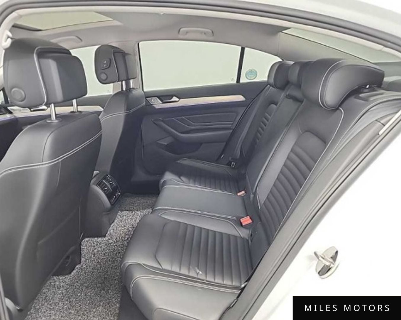 Volkswagen Passat 2021 — миниатюра 12