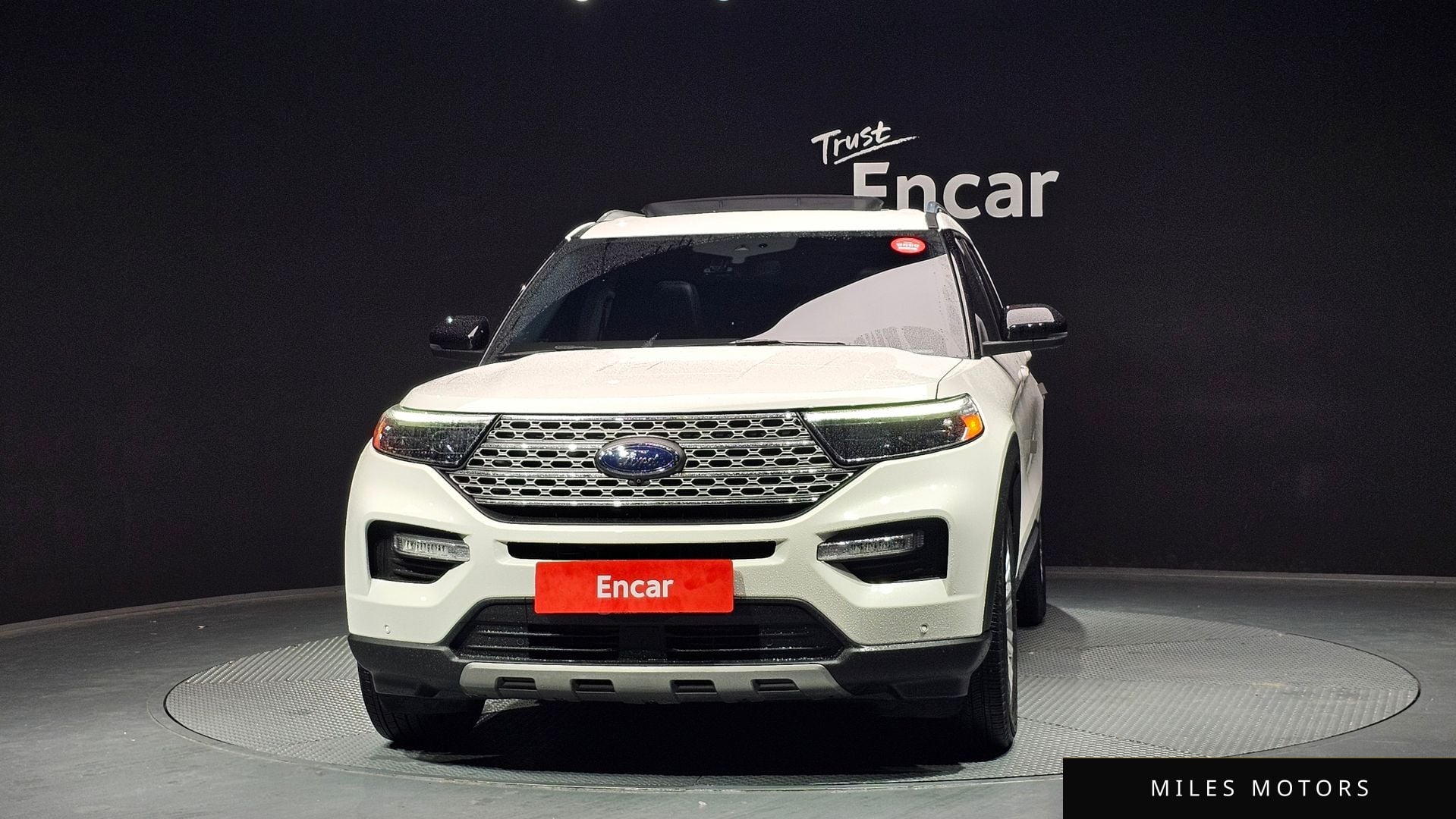 Ford Explorer 2021 — миниатюра 3