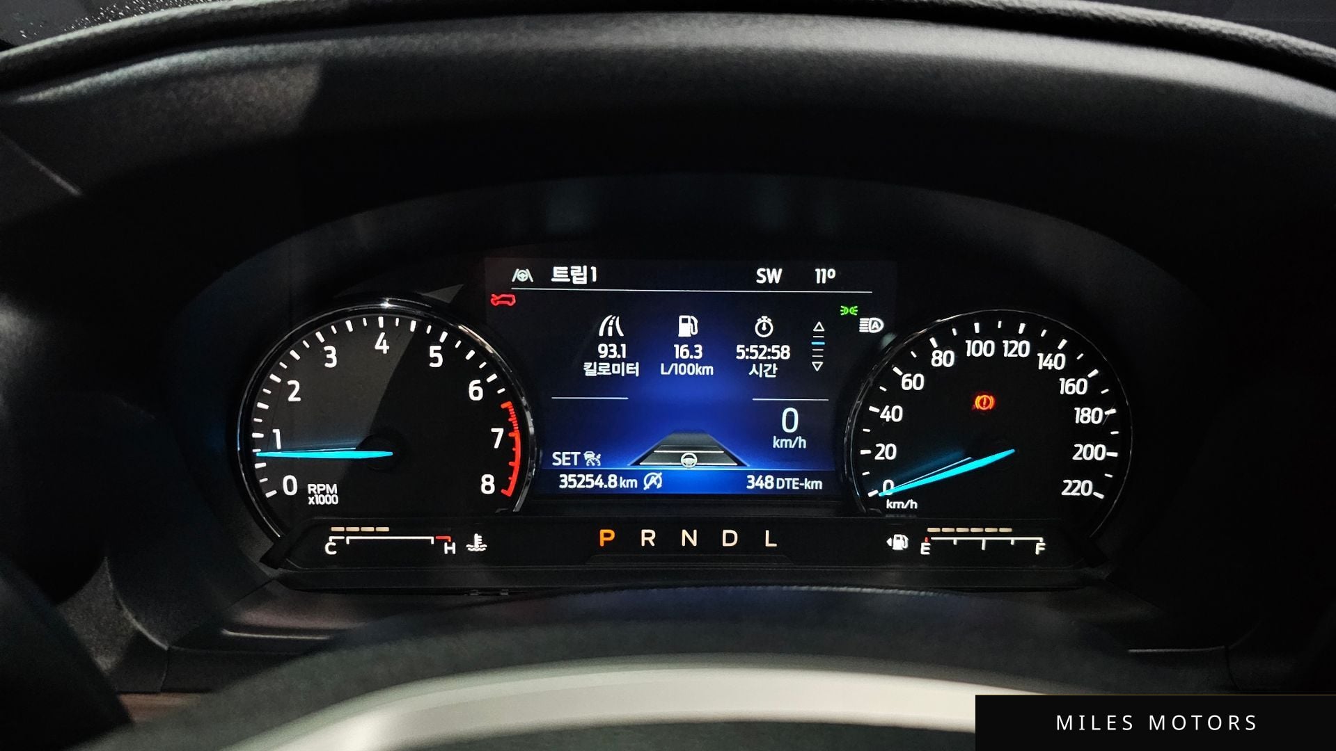 Ford Explorer 2021 — миниатюра 11