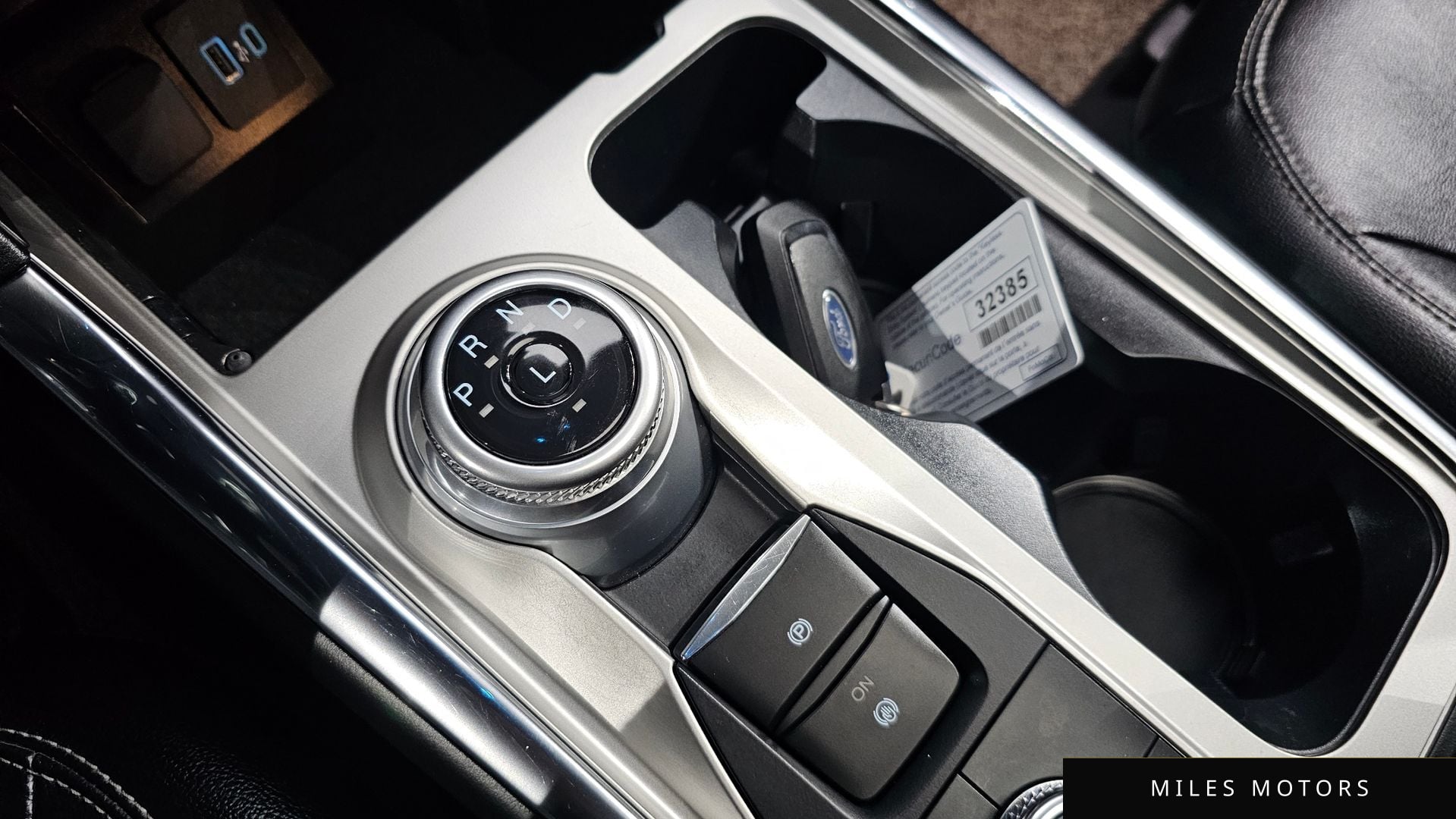 Ford Explorer 2021 — миниатюра 12