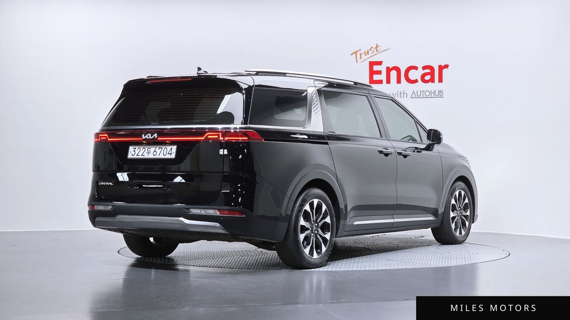 Kia Carnival 2023 — миниатюра 2