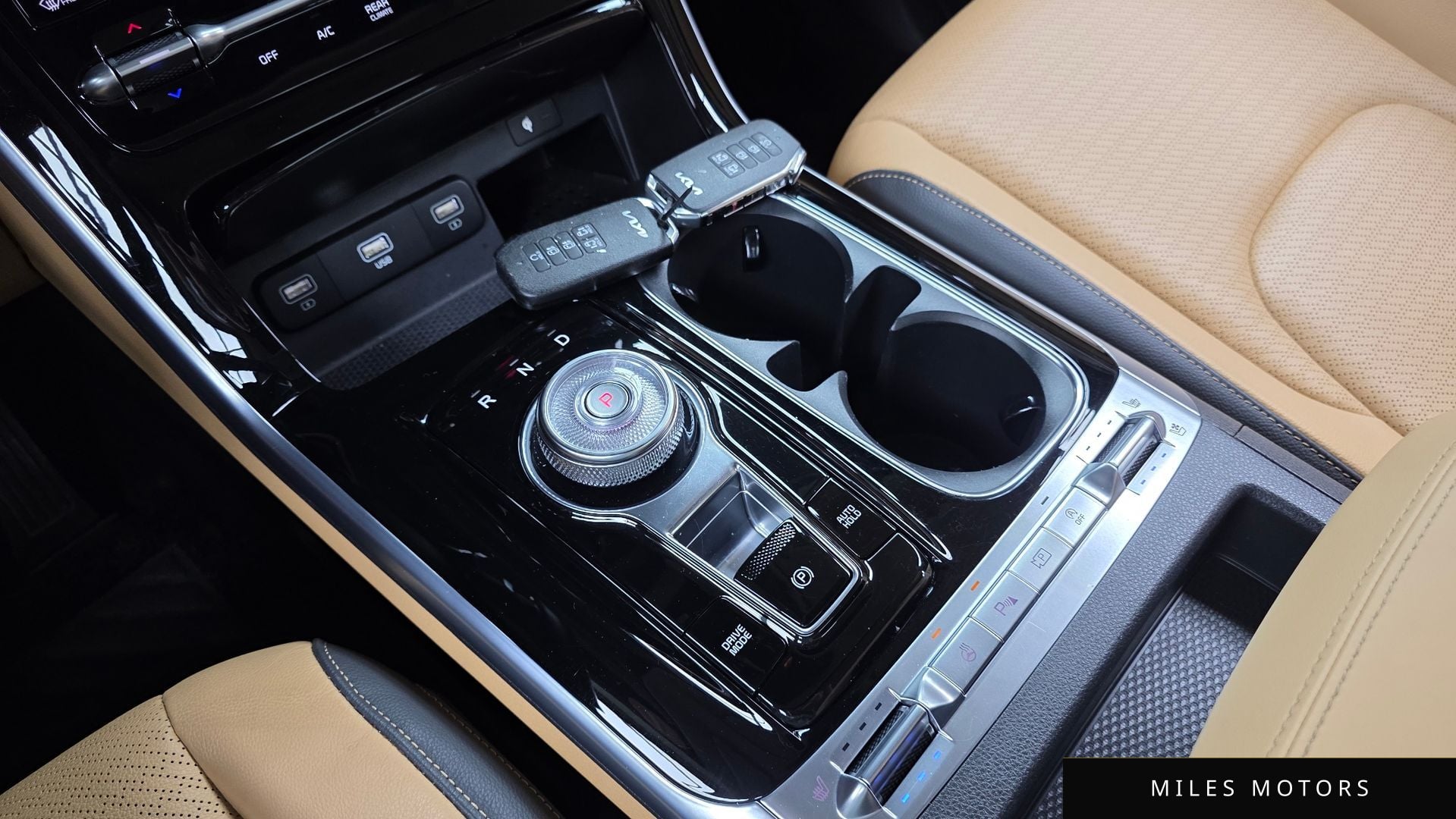 Kia Carnival 2023 — миниатюра 12